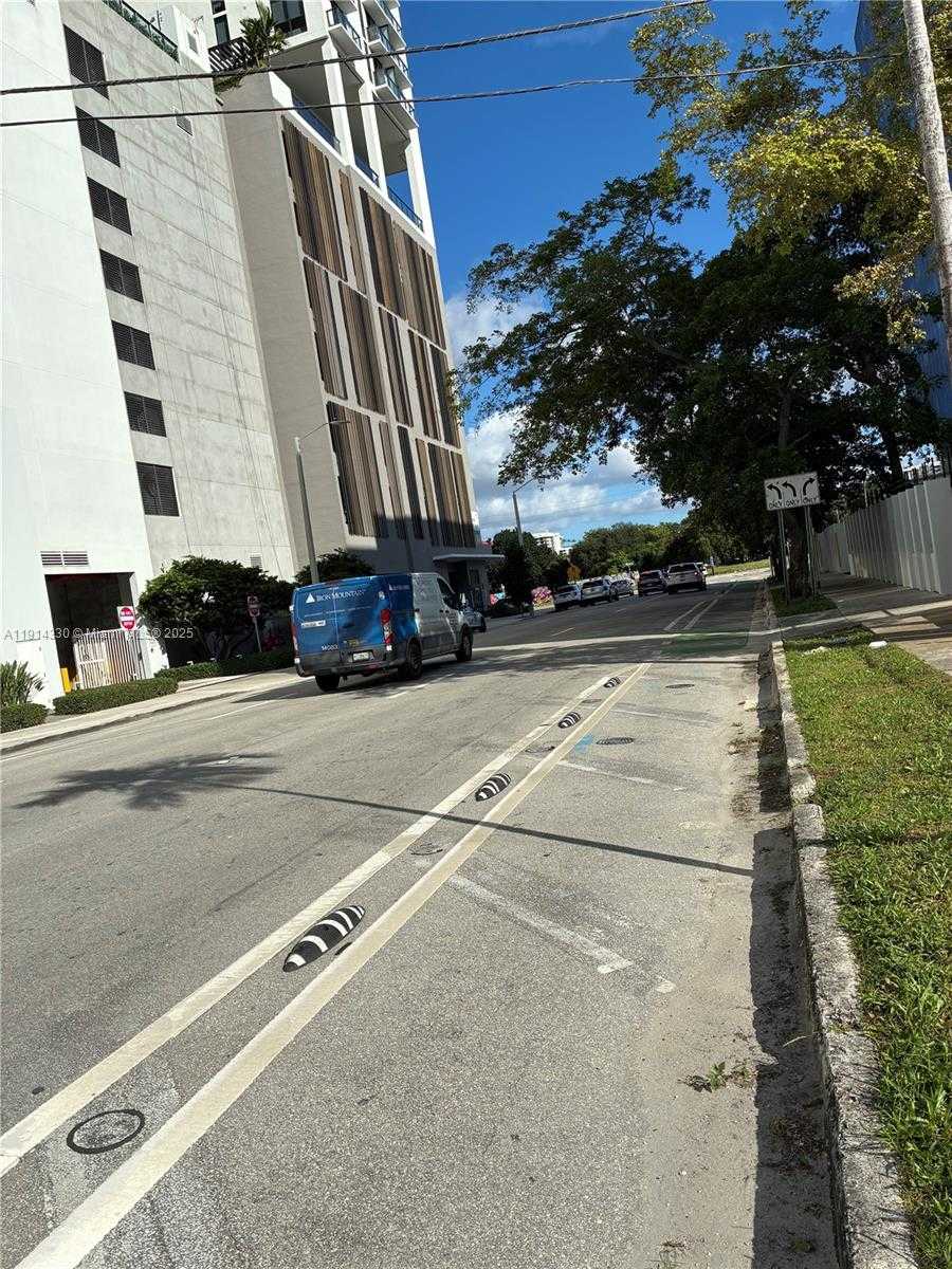 Small Image of 1600 NORTH EAST 1ST AVE #2508, Miami Number 4