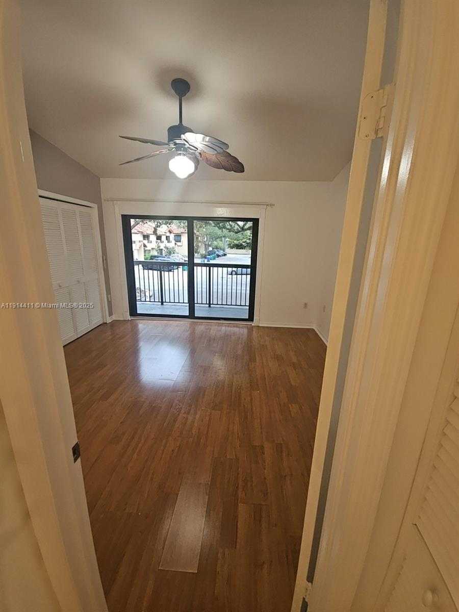 Small Image of 7870 SOUTH WEST 102ND LN, Miami Number 28