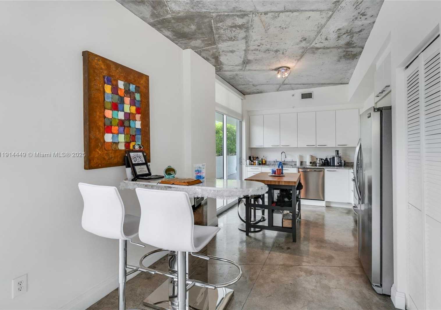 Small Image of 2001 MERIDIAN AVE #314, Miami Beach Number 14