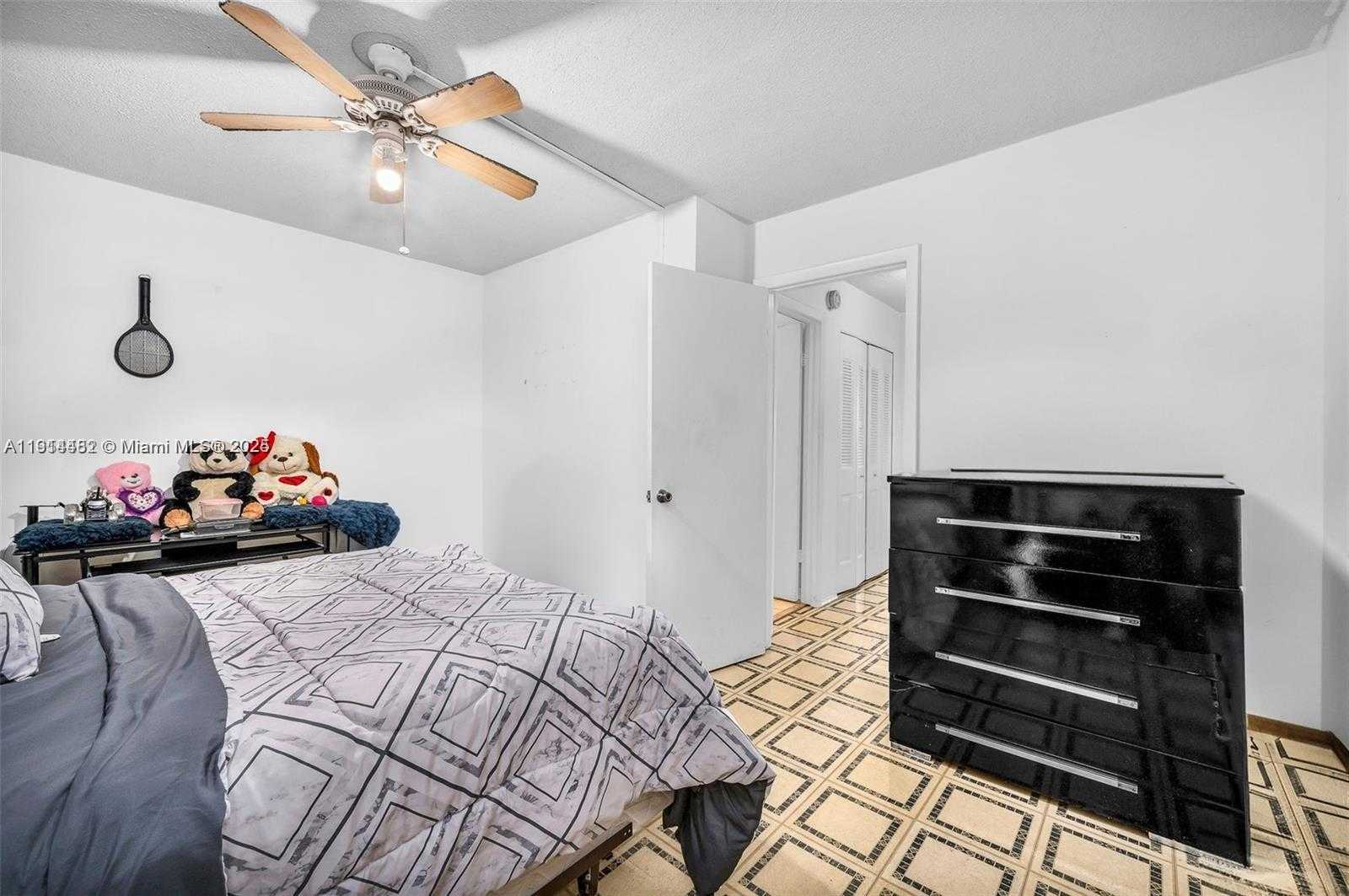 Small Image of 6600 WEST 2ND CT #24, Hialeah Number 16