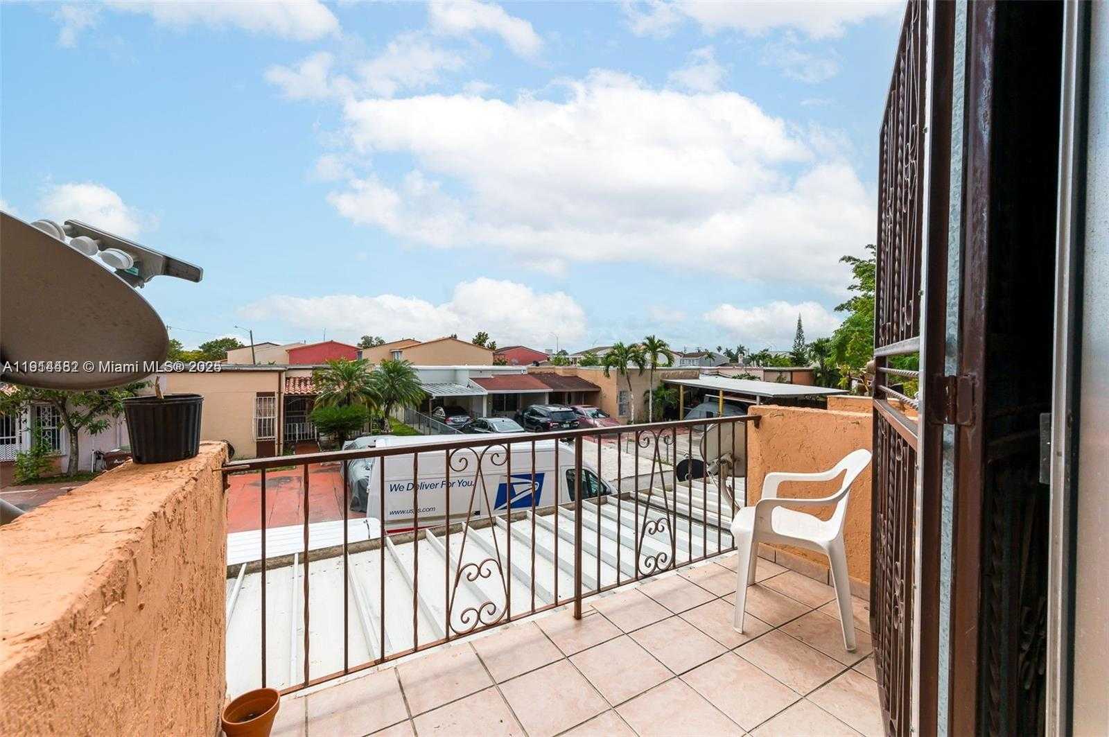 Small Image of 6600 WEST 2ND CT #24, Hialeah Number 17