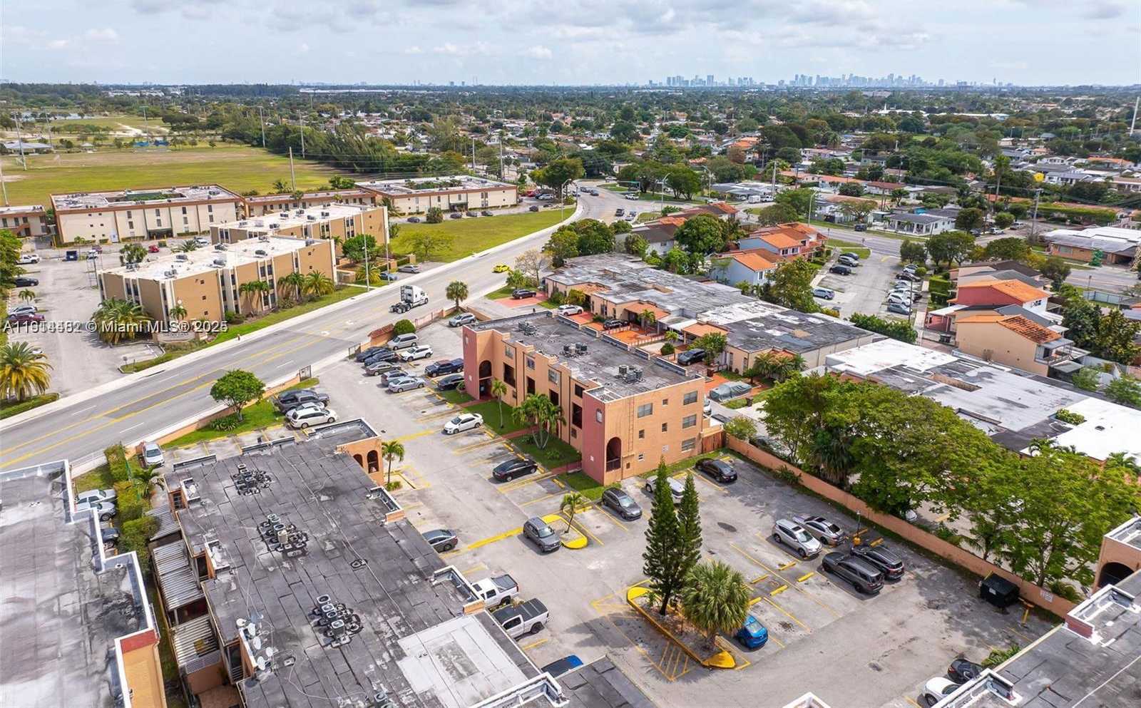 Small Image of 6600 WEST 2ND CT #24, Hialeah Number 25