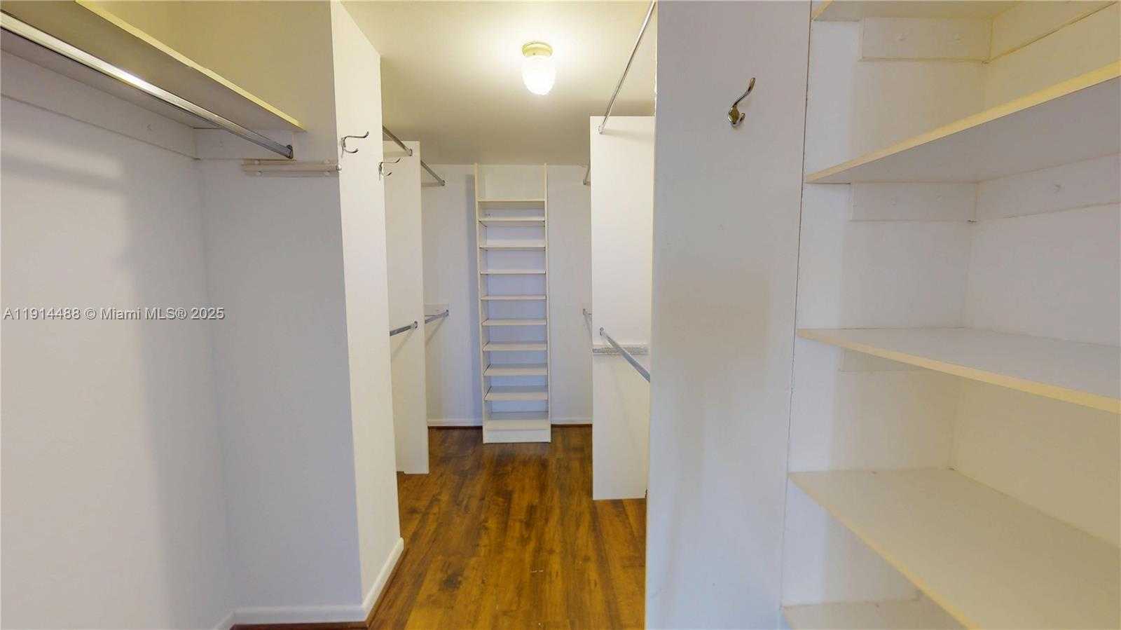 Small Image of 600 THREE ISLANDS BLVD #402, Hallandale Beach Number 13