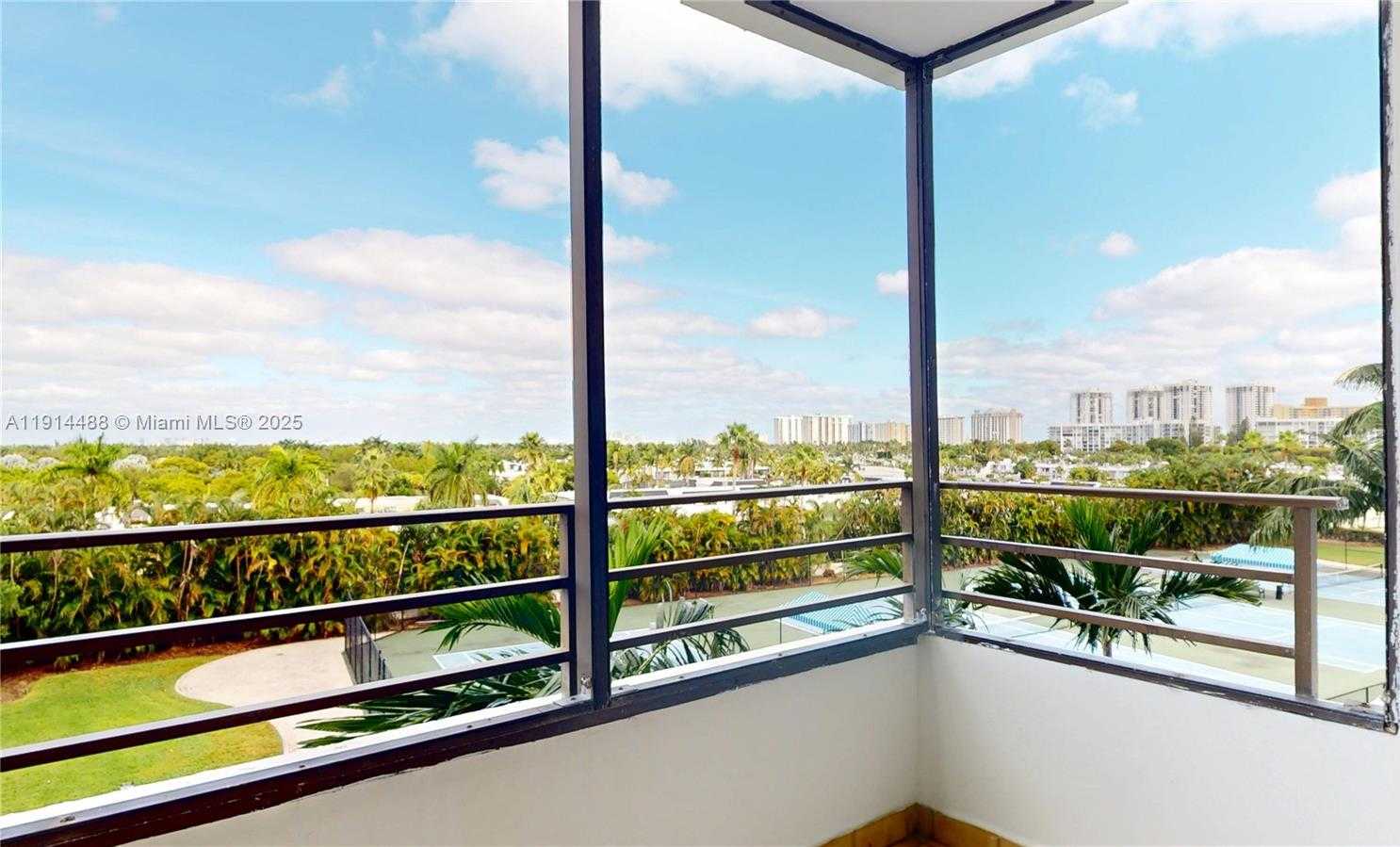 Small Image of 600 THREE ISLANDS BLVD #402, Hallandale Beach Number 39