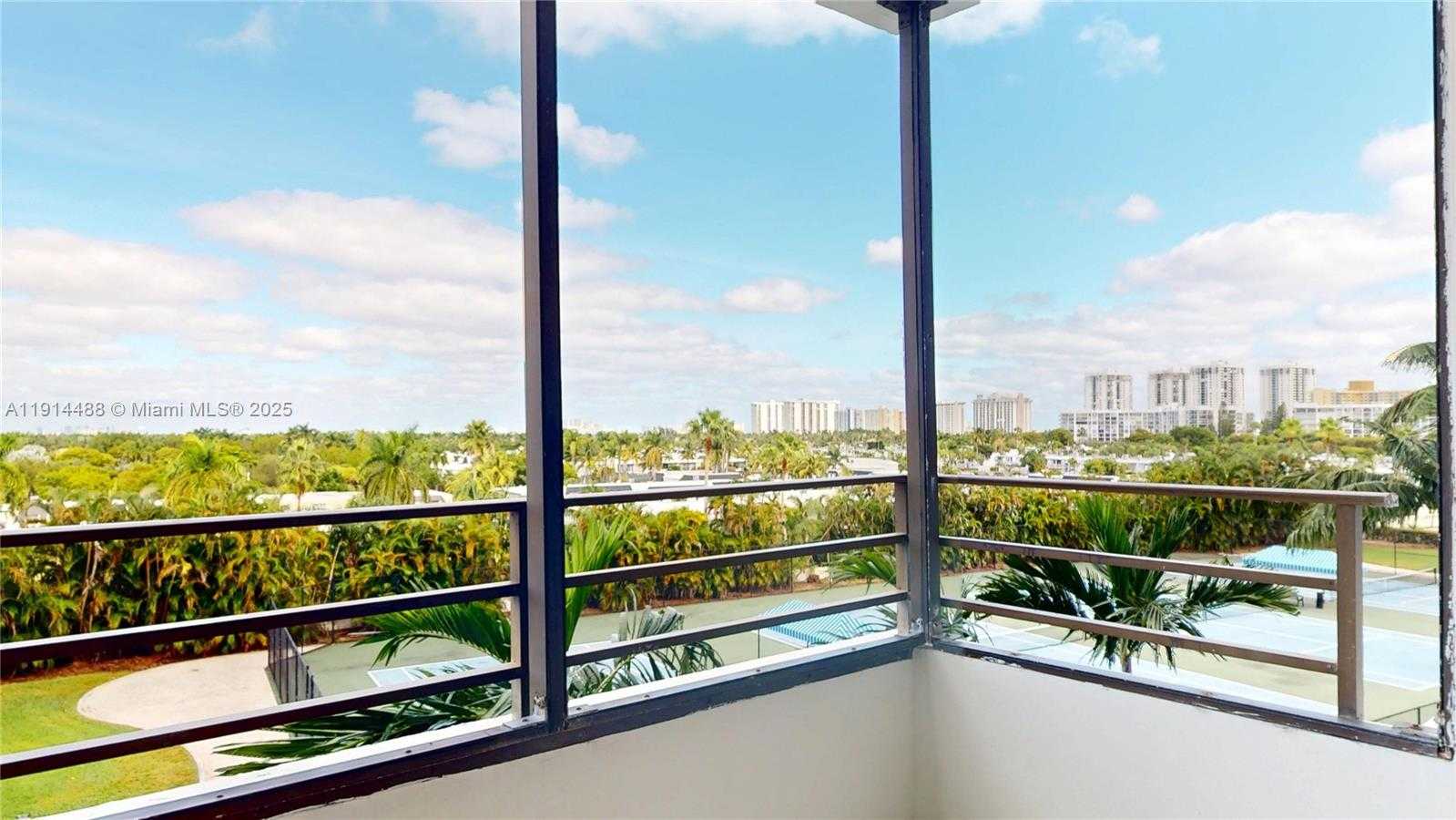 Small Image of 600 THREE ISLANDS BLVD #402, Hallandale Beach Number 40