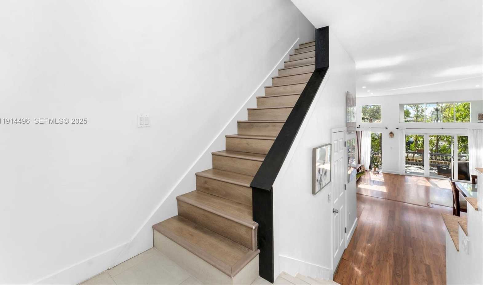 Small Image of 2404 NORTH EAST 135TH ST #2404, North Miami Number 19