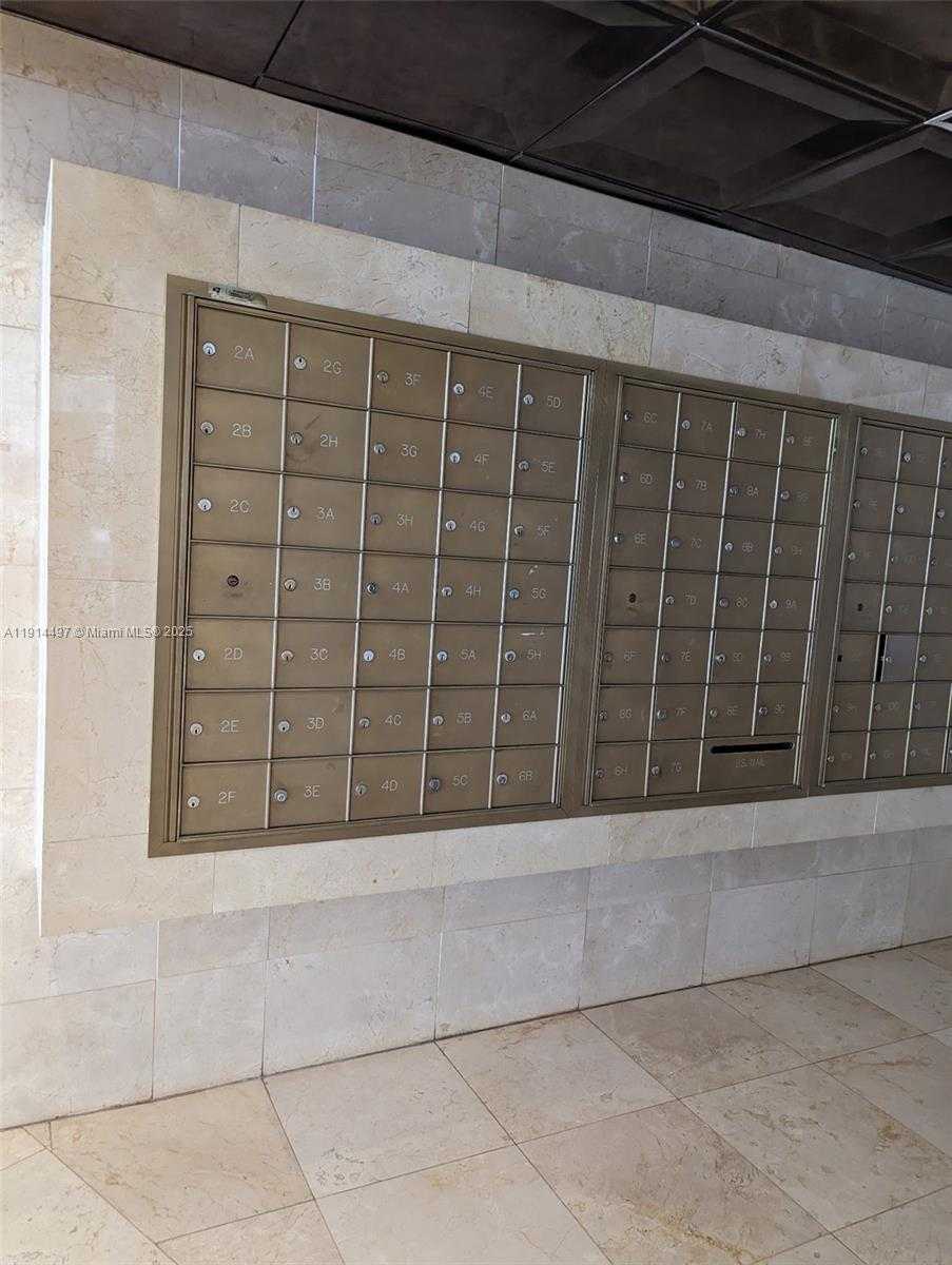 Small Image of 1881 WASHINGTON AVE #4A, Miami Beach Number 14