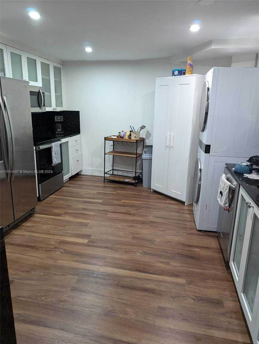 Small Image of 1881 WASHINGTON AVE #4A, Miami Beach Number 4