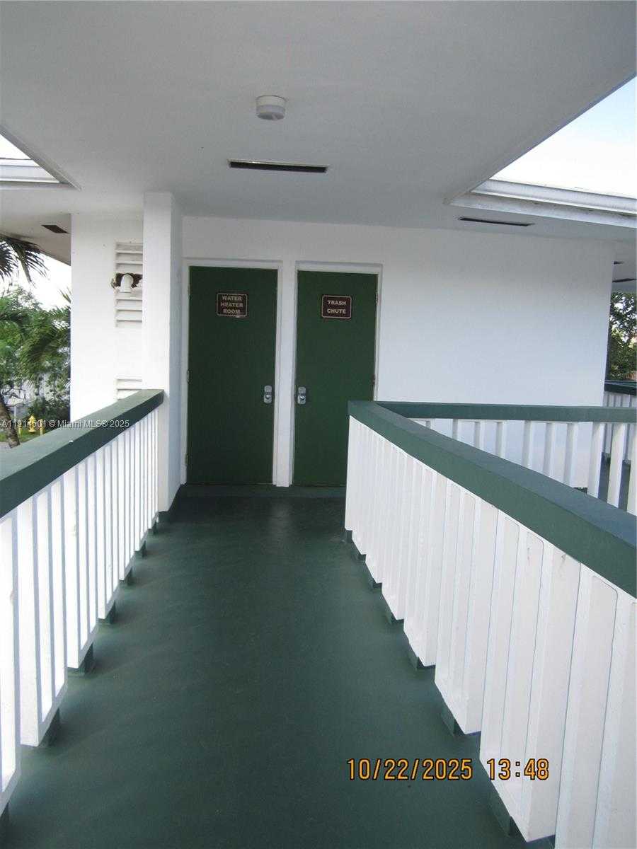 Small Image of 6730 ARBOR DR #208, Miramar Number 3