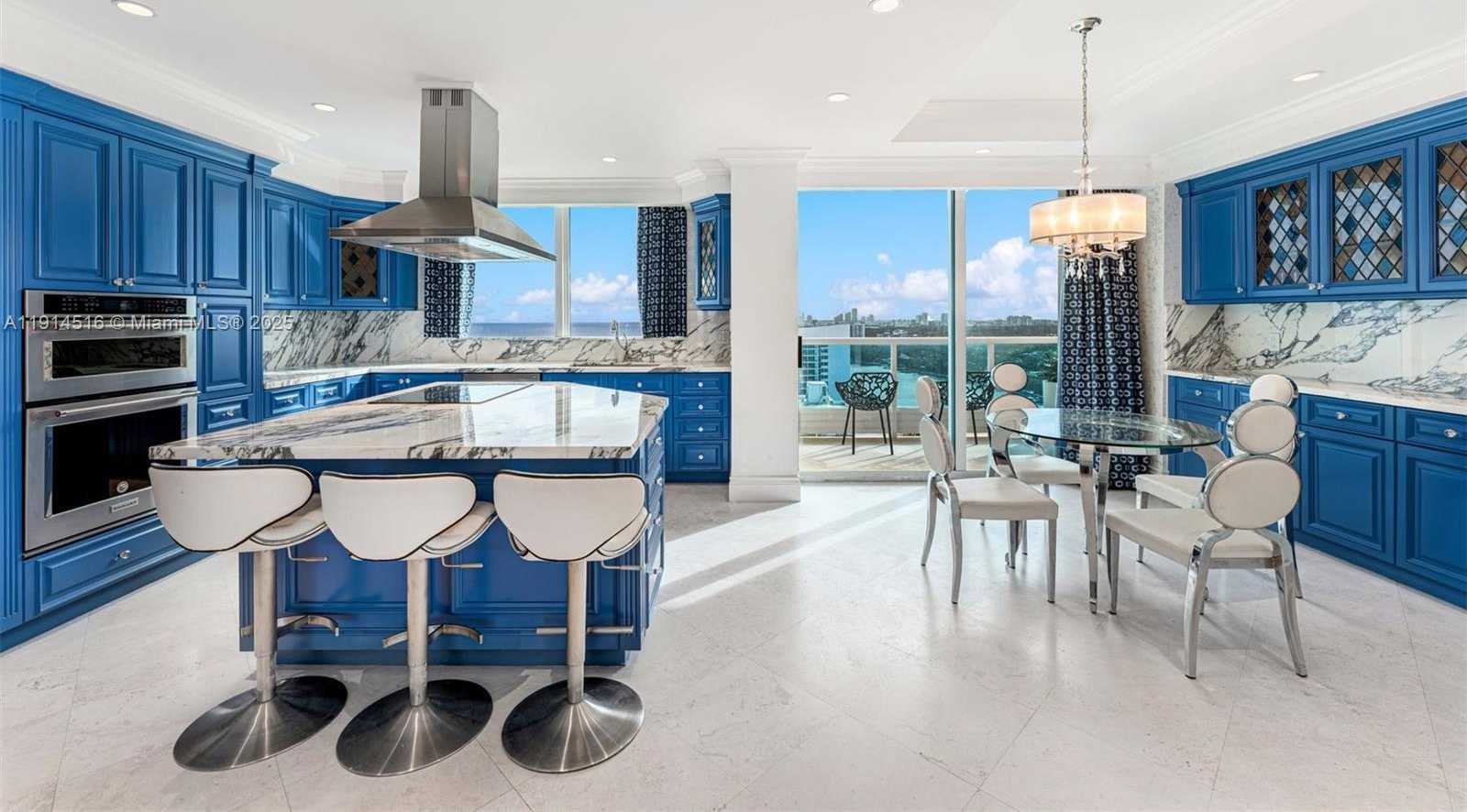 Small Image of 5025 COLLINS AVE #PH-1, Miami Beach Number 10