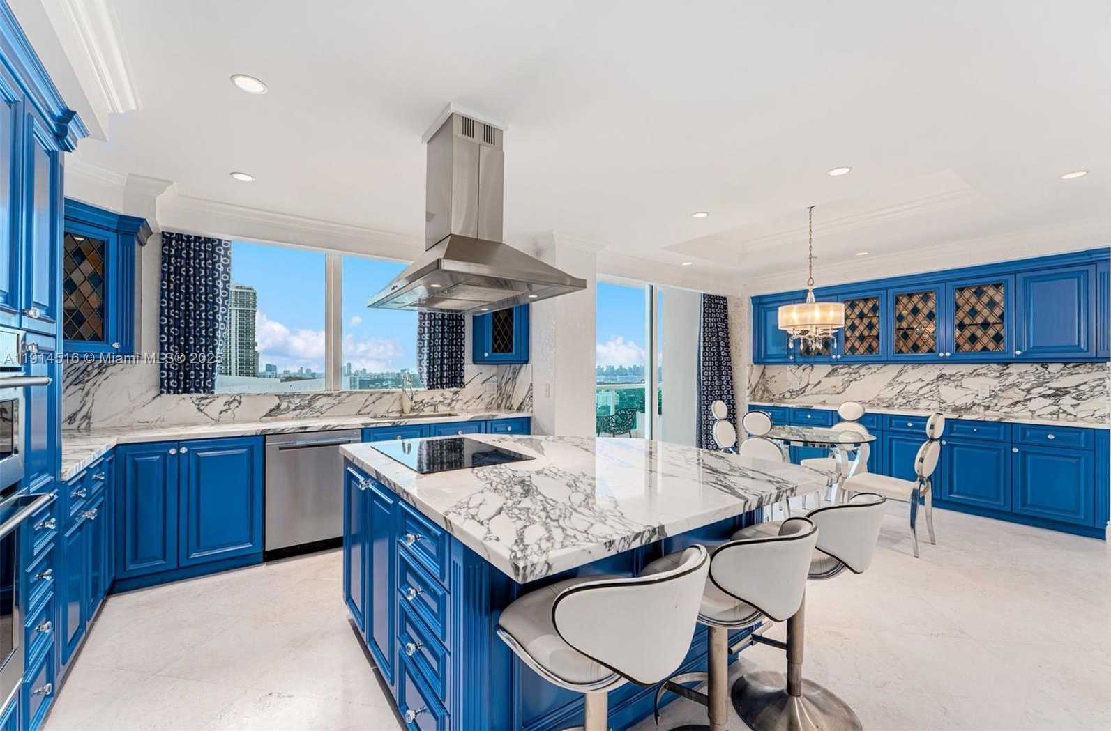 Small Image of 5025 COLLINS AVE #PH-1, Miami Beach Number 11