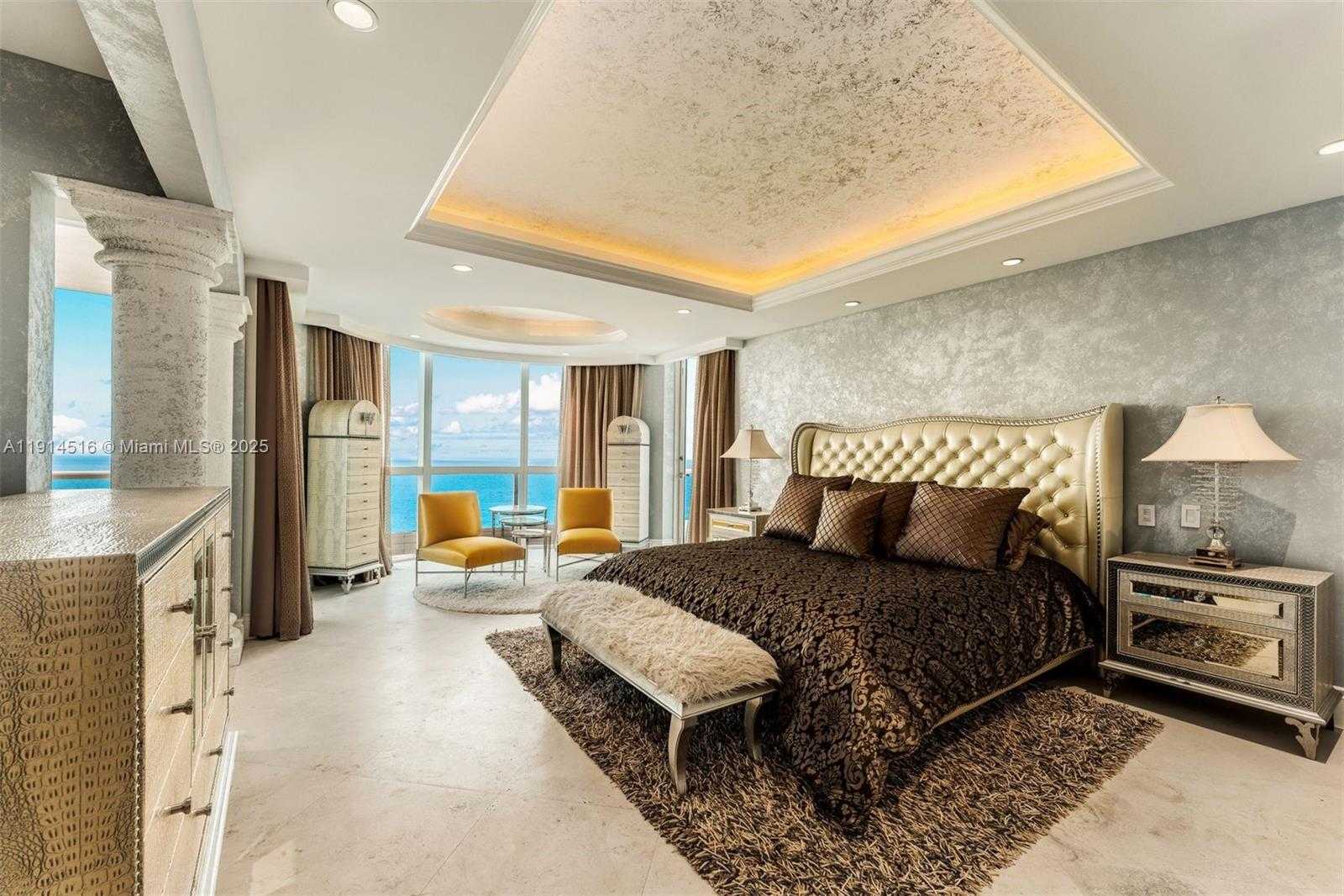 Small Image of 5025 COLLINS AVE #PH-1, Miami Beach Number 19