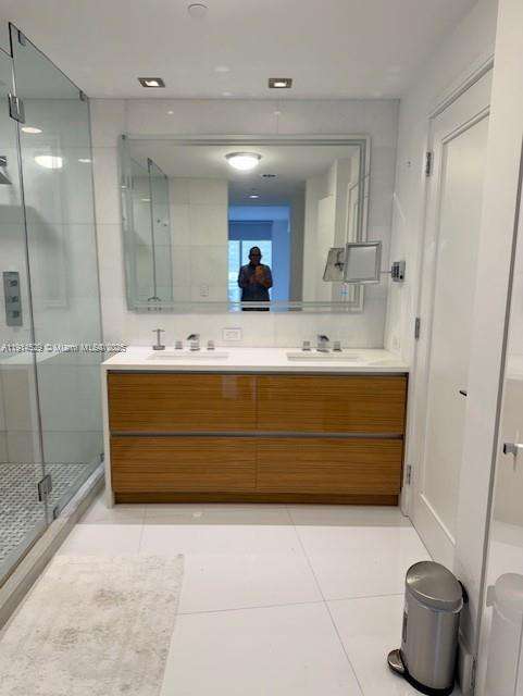 Small Image of 901 BRICKELL KEY BLVD #906, Miami Number 28