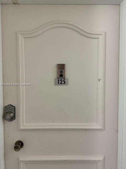 Small Image of 500 BAYVIEW DR #125, Sunny Isles Beach Number 3