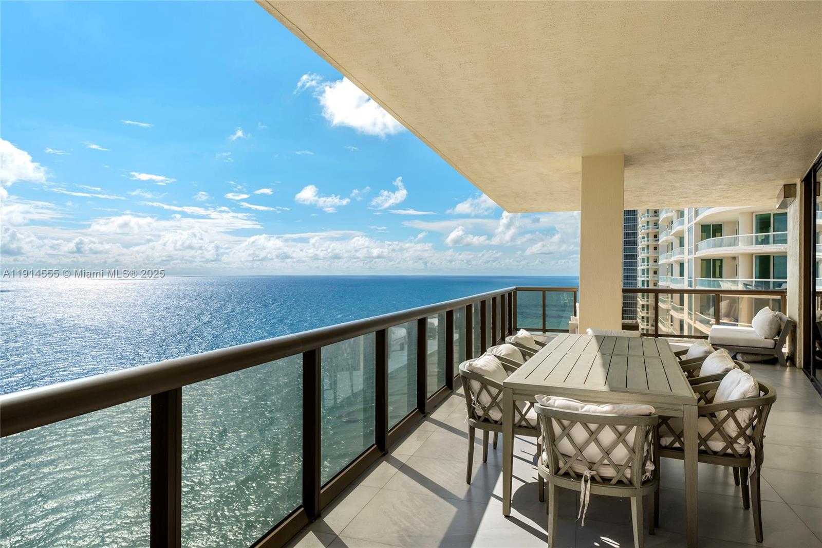 Small Image of 16275 COLLINS AVE #UPH1, Sunny Isles Beach Number 5