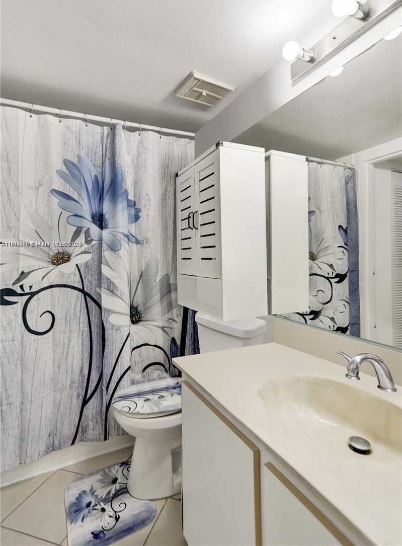 Small Image of 7601 EAST TREASURE DR #2421, North Bay Village Number 33