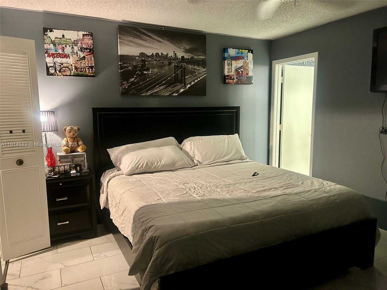 Small Image of 1025 GREEN PINE BLVD #B, West Palm Beach Number 6