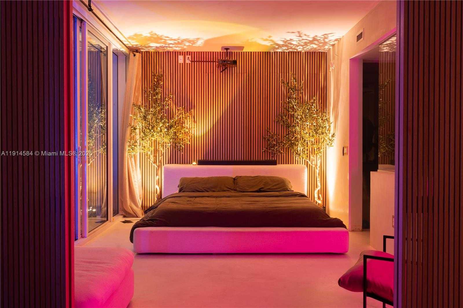 Small Image of 1040 BISCAYNE BLVD #2905, Miami Number 10