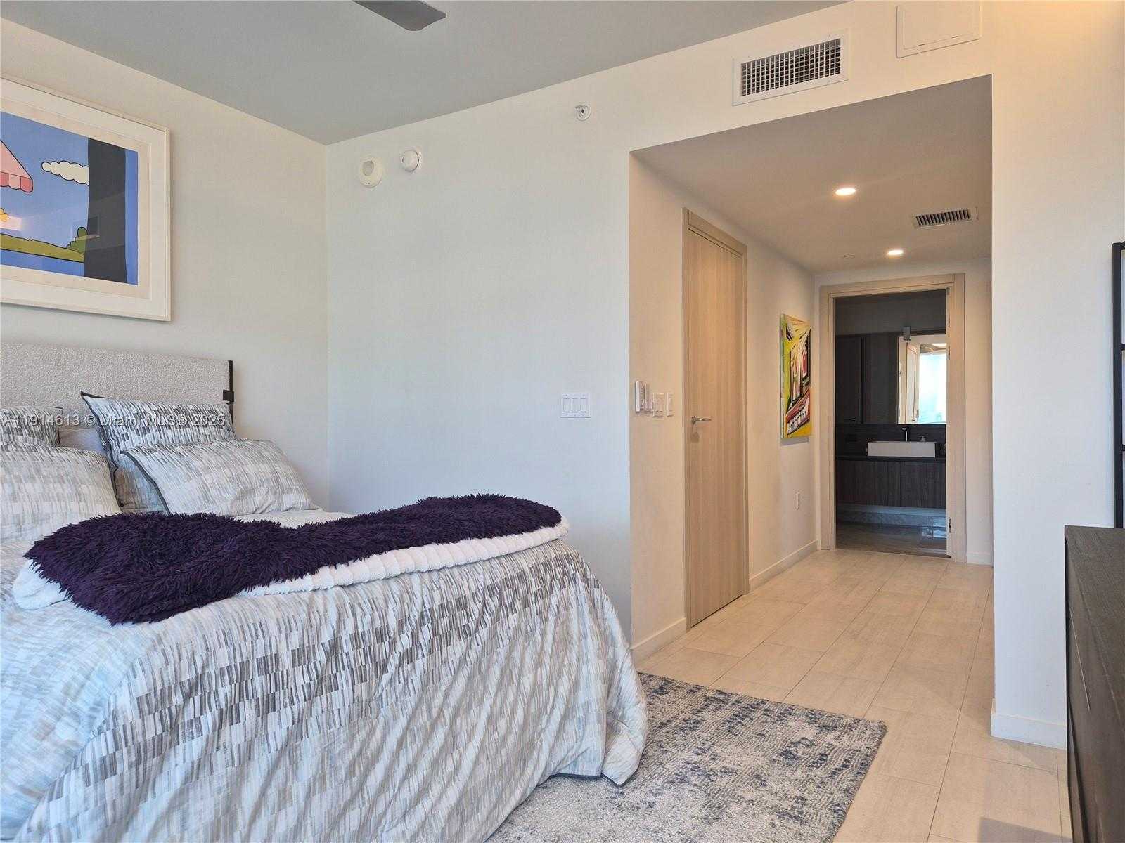 Small Image of 1000 SOUTH EAST BRICKELL PLZ #2101, Miami Number 11