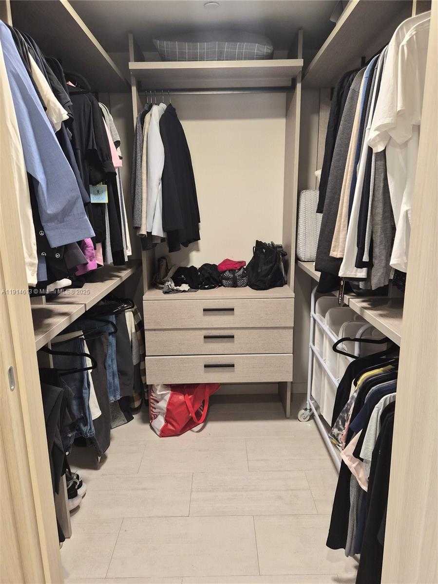 Small Image of 1000 SOUTH EAST BRICKELL PLZ #2101, Miami Number 13