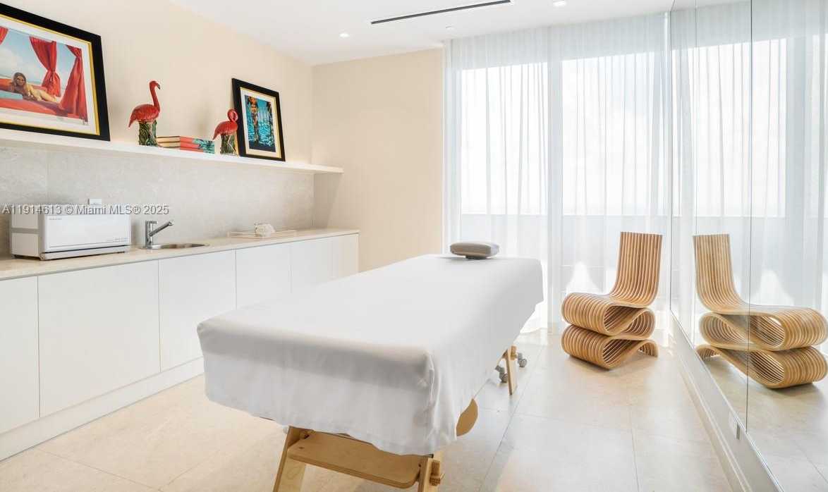 Small Image of 1000 SOUTH EAST BRICKELL PLZ #2101, Miami Number 58