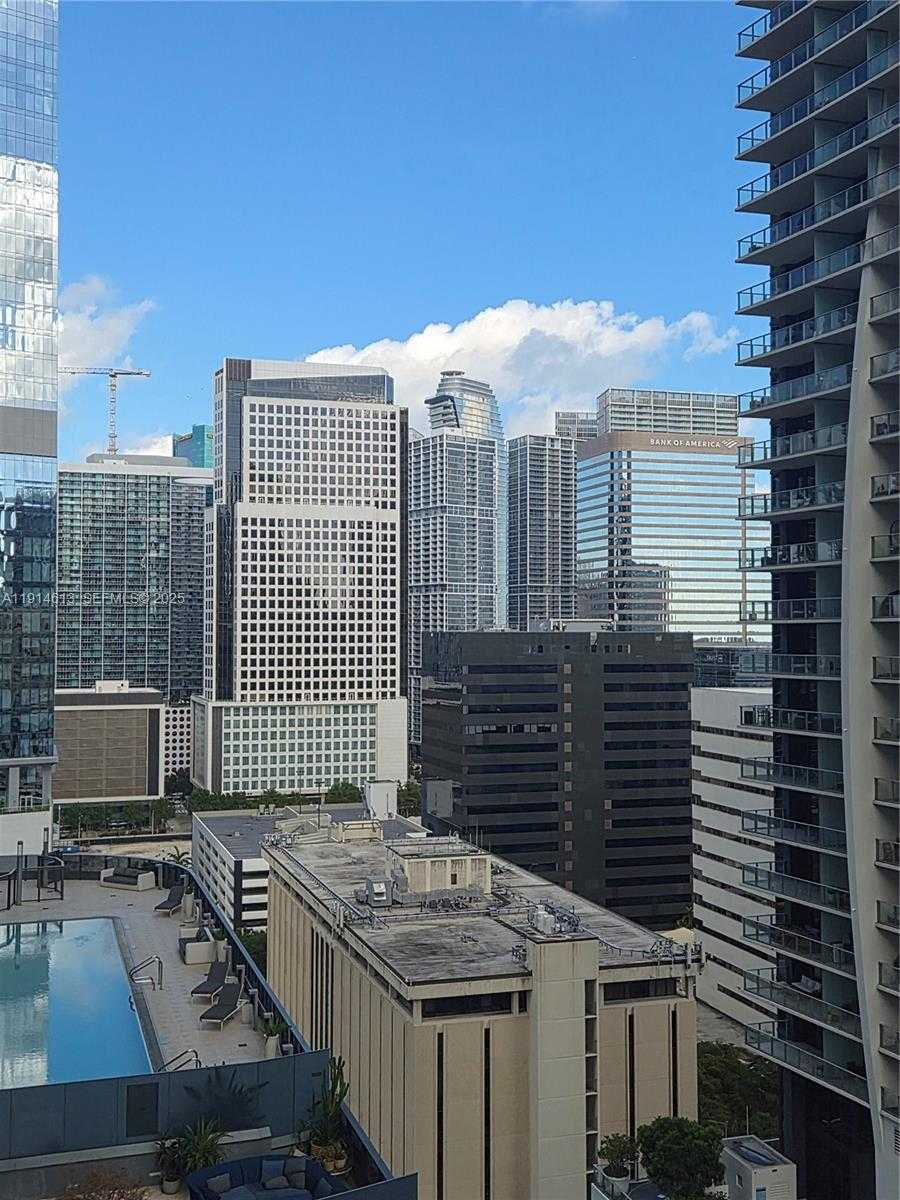 Imagen de Pequeño Objeto