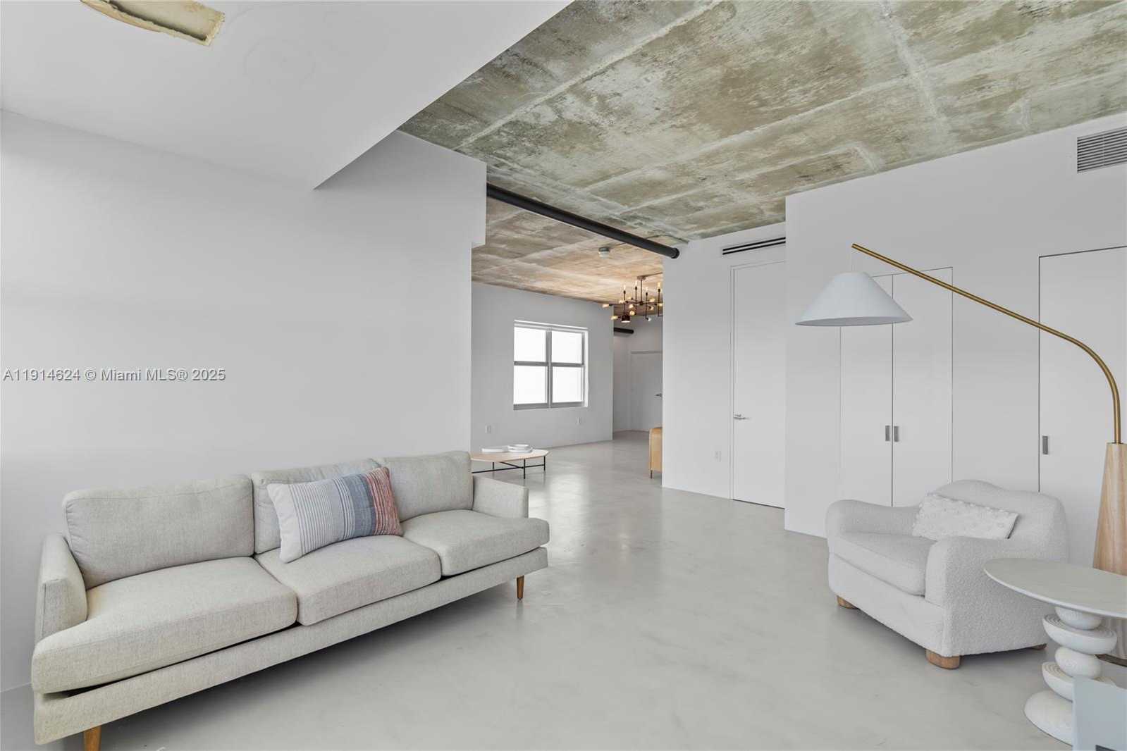 Small Image of 3 ISLAND AVE #PHD 15D, Miami Beach Number 10