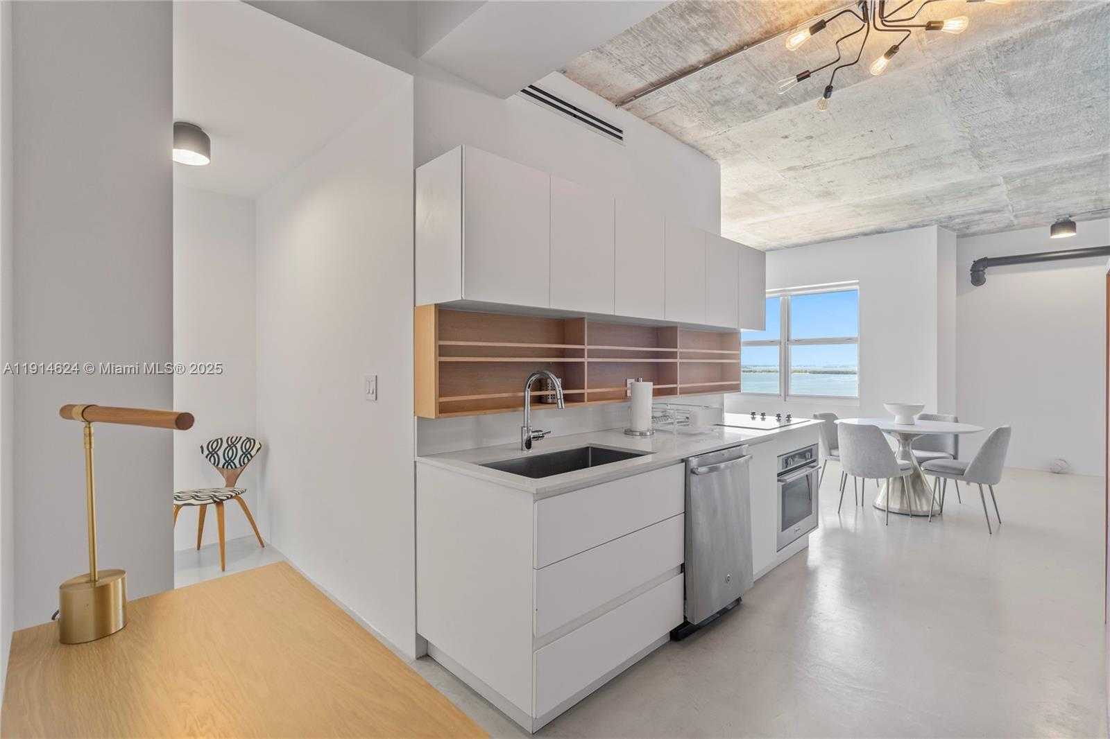 Small Image of 3 ISLAND AVE #PHD 15D, Miami Beach Number 32