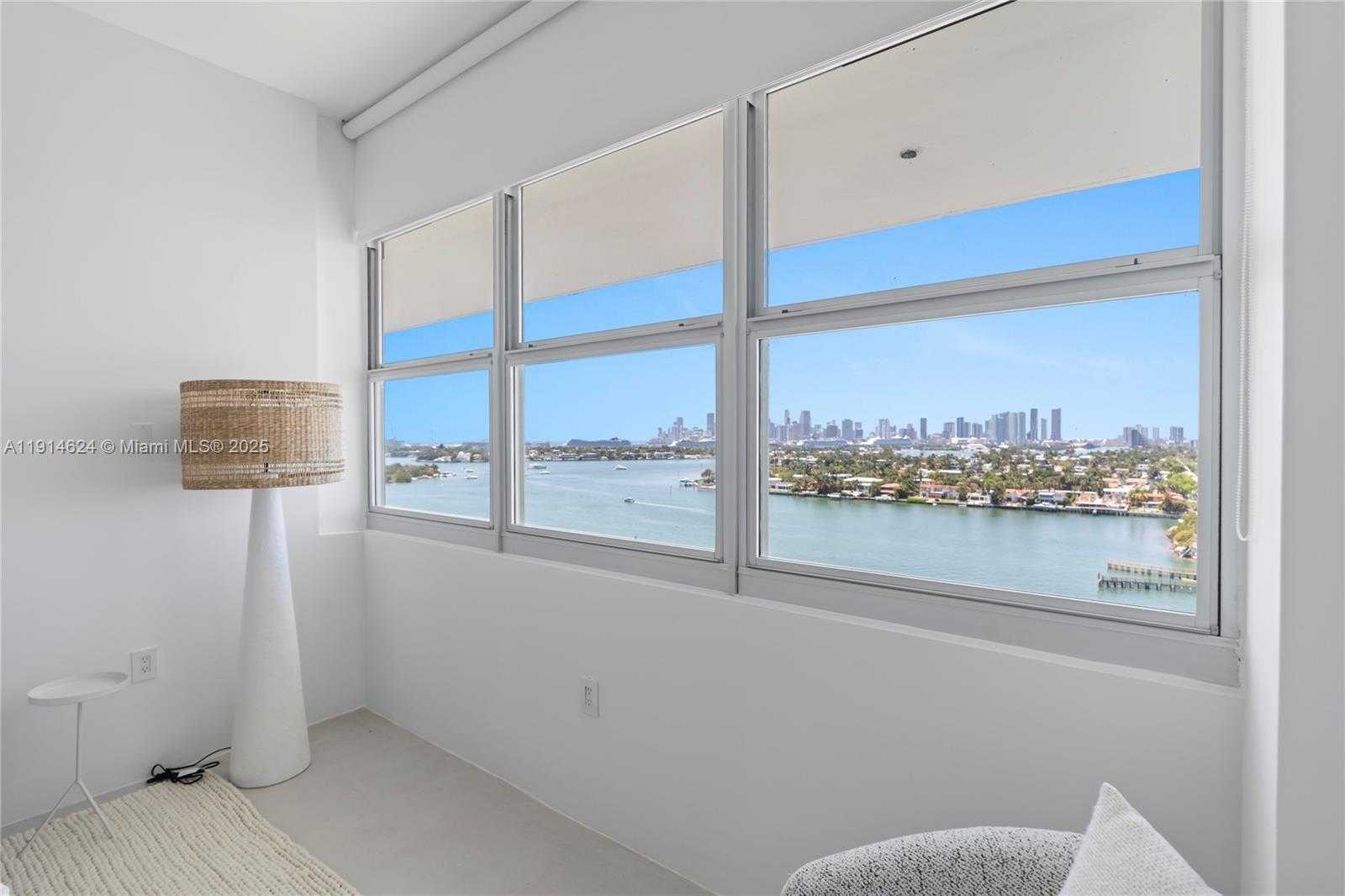 Small Image of 3 ISLAND AVE #PHD 15D, Miami Beach Number 35