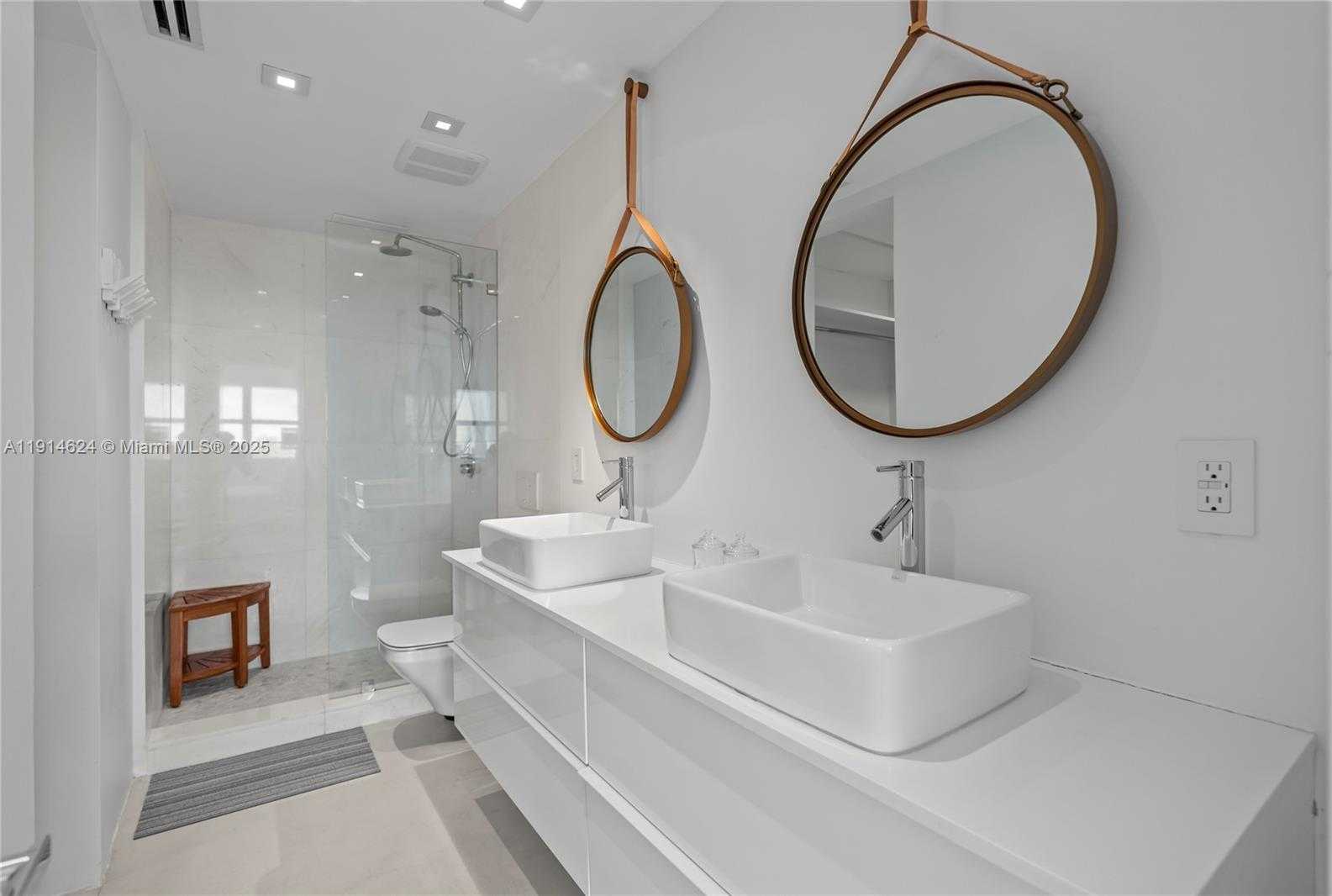 Small Image of 3 ISLAND AVE #PHD 15D, Miami Beach Number 39