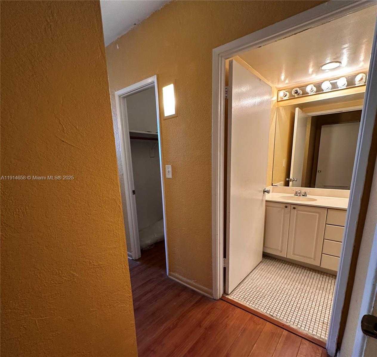 Small Image of 19390 COLLINS AVE #704, Sunny Isles Beach Number 9