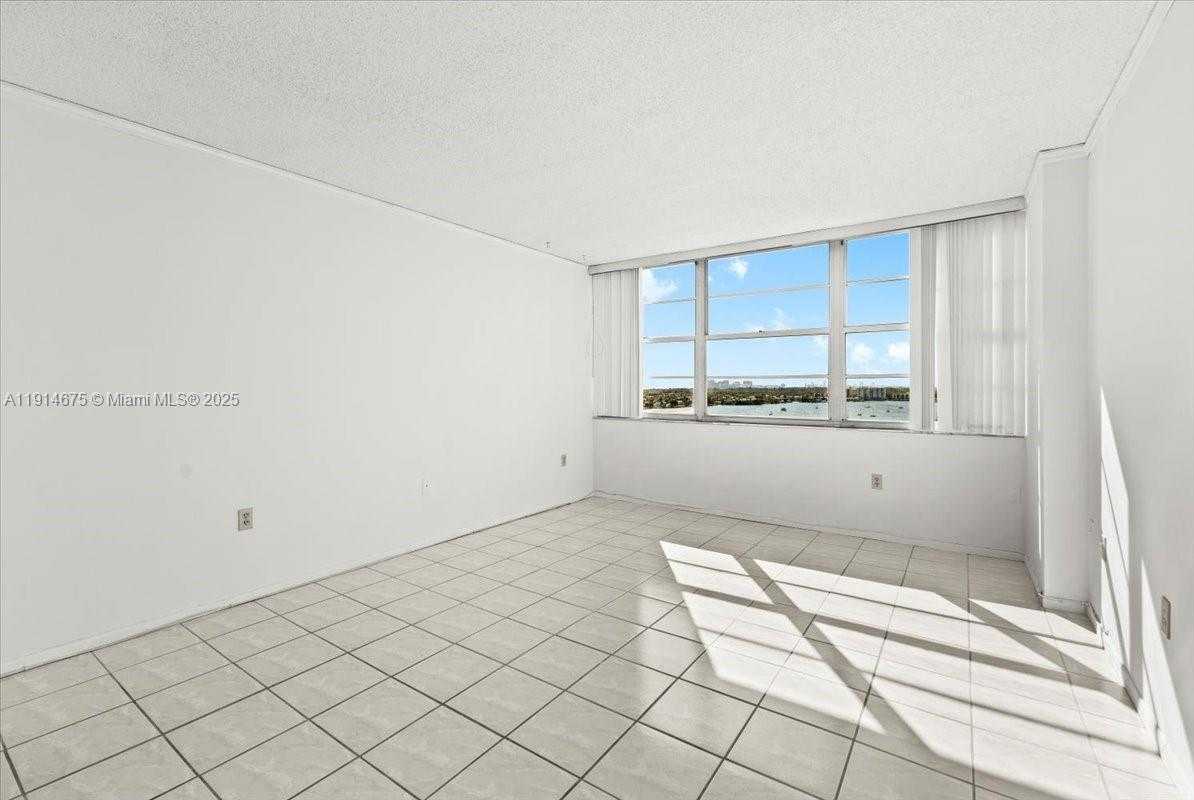 Small Image of 18011 BISCAYNE BLVD *BOAT SLIP* #& 1603, Aventura Number 13