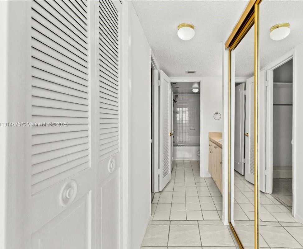 Small Image of 18011 BISCAYNE BLVD *BOAT SLIP* #& 1603, Aventura Number 15