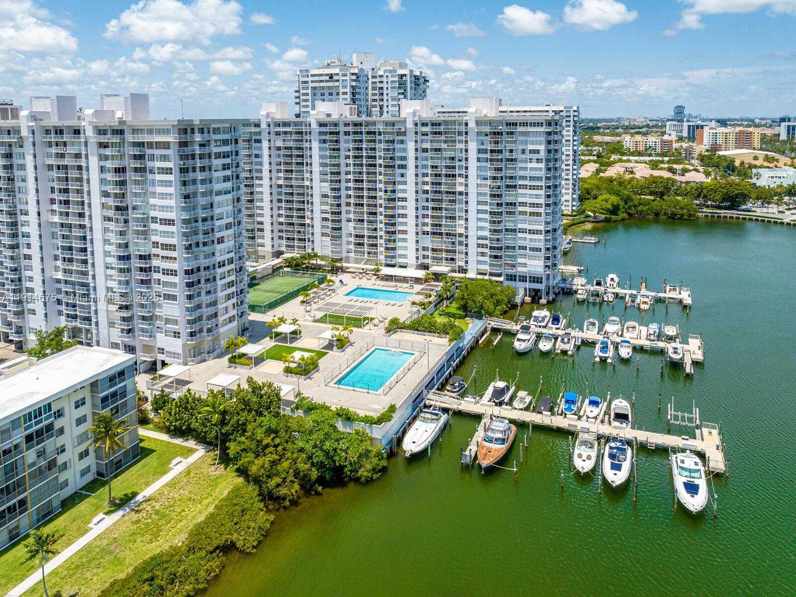 Small Image of 18011 BISCAYNE BLVD *BOAT SLIP* #& 1603, Aventura Number 2