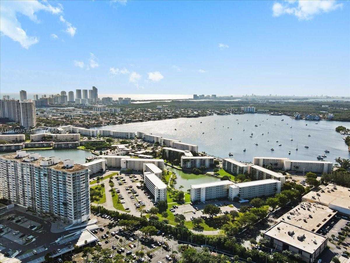Small Image of 18011 BISCAYNE BLVD *BOAT SLIP* #& 1603, Aventura Number 34