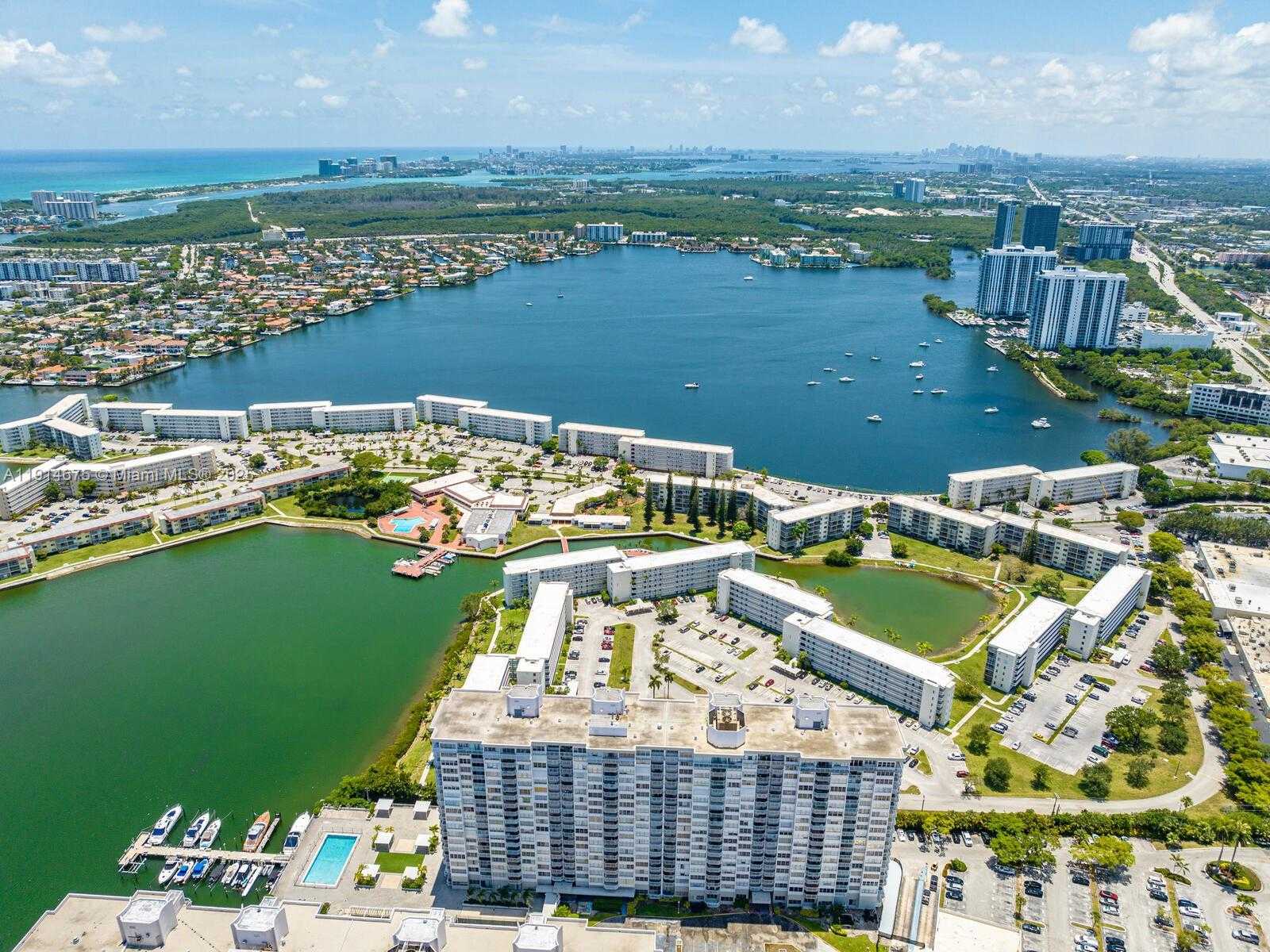 Small Image of 18011 BISCAYNE BLVD *BOAT SLIP* #& 1603, Aventura Number 35