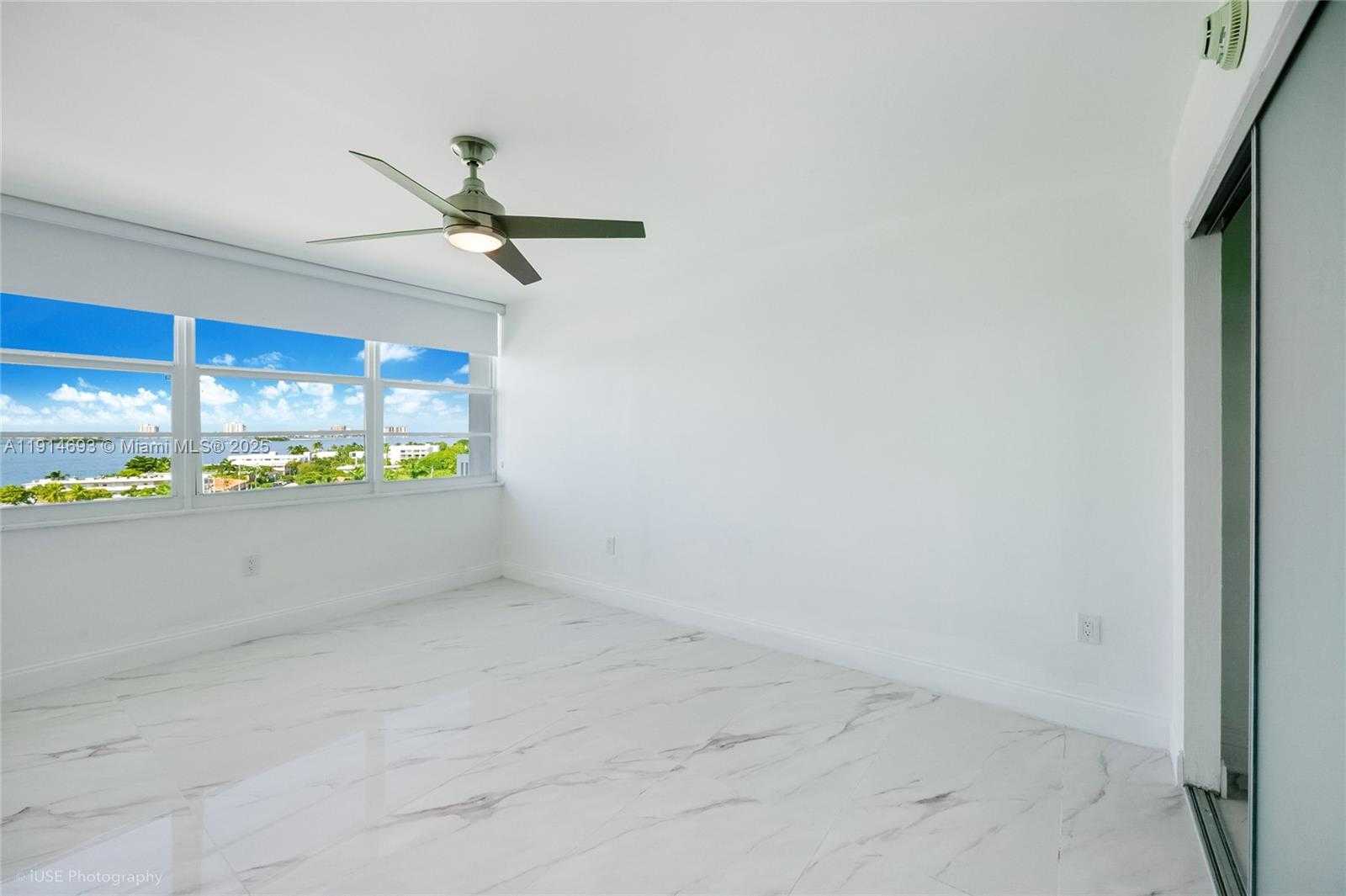 Small Image of 2016 BAY DR #904, Miami Beach Number 11