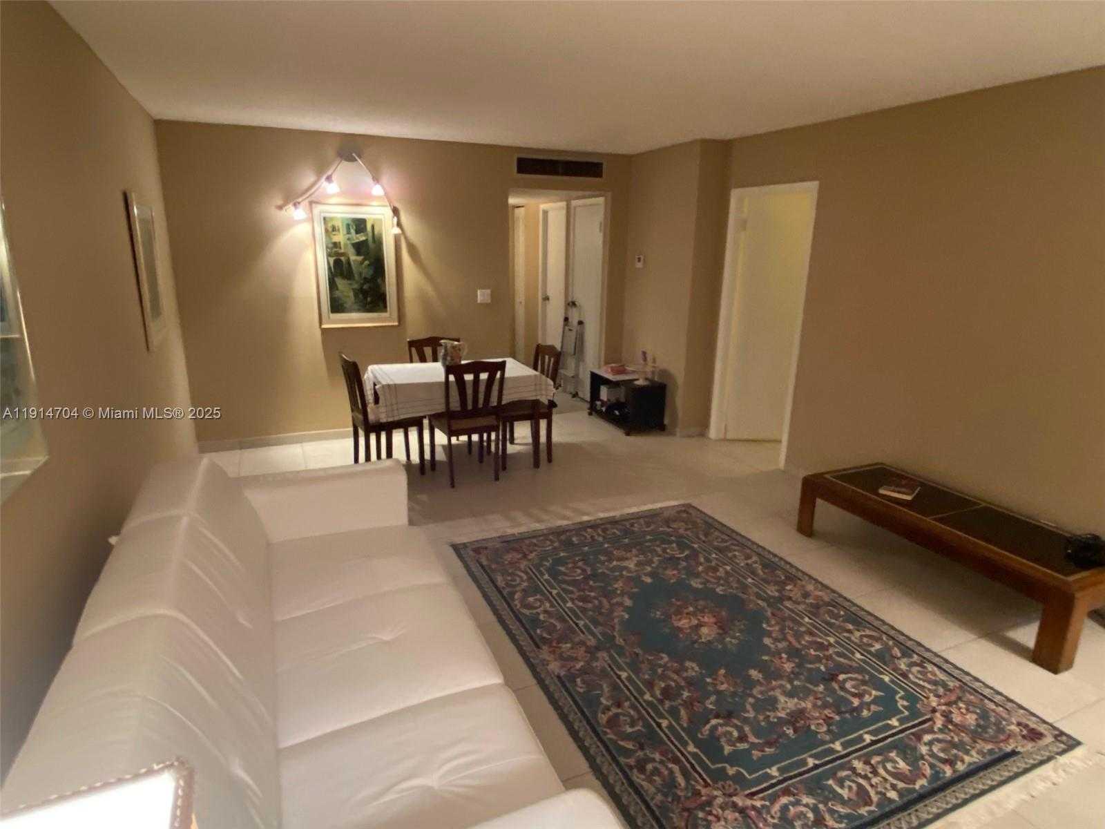 Small Image of 3475 NORTH COUNTRY CLUB DR #610, Aventura Number 5