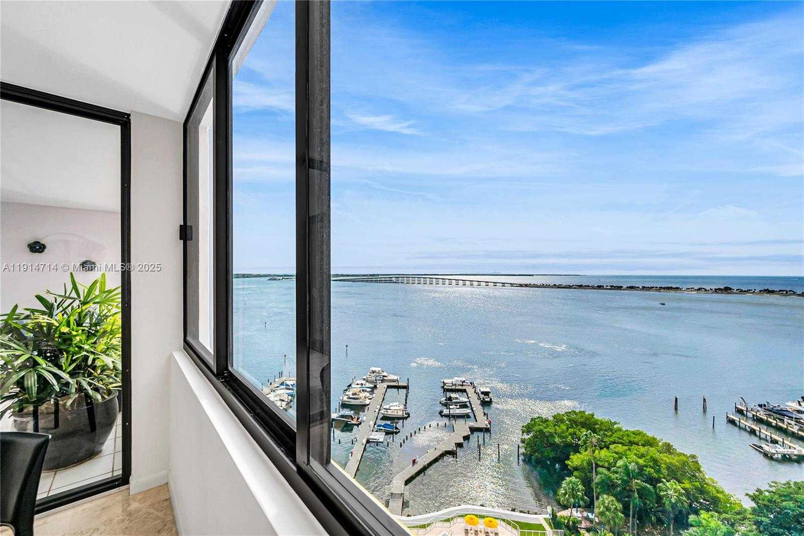 Small Image of 1581 BRICKELL AVE #1204, Miami Number 28