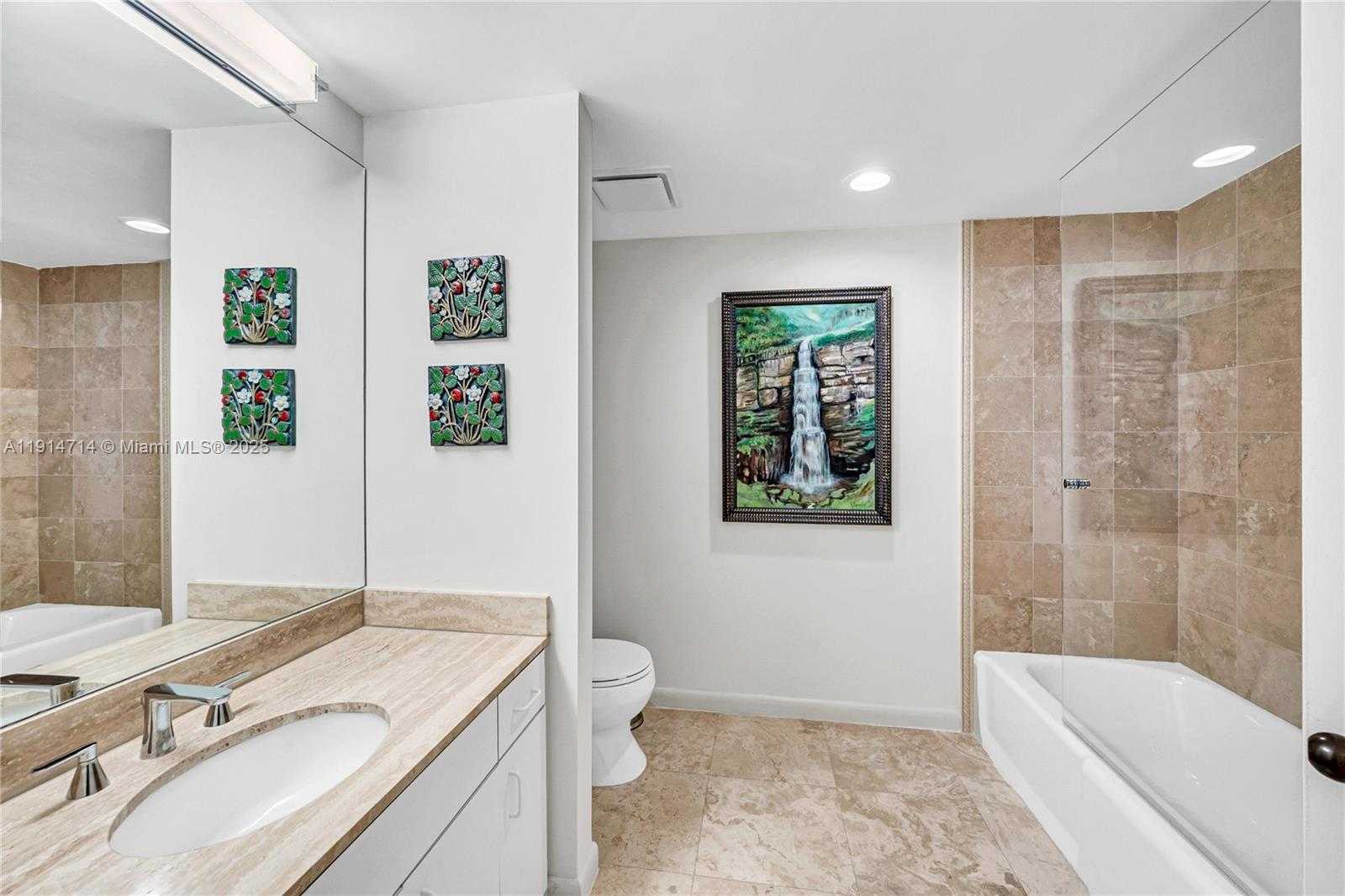 Small Image of 1581 BRICKELL AVE #1204, Miami Number 40