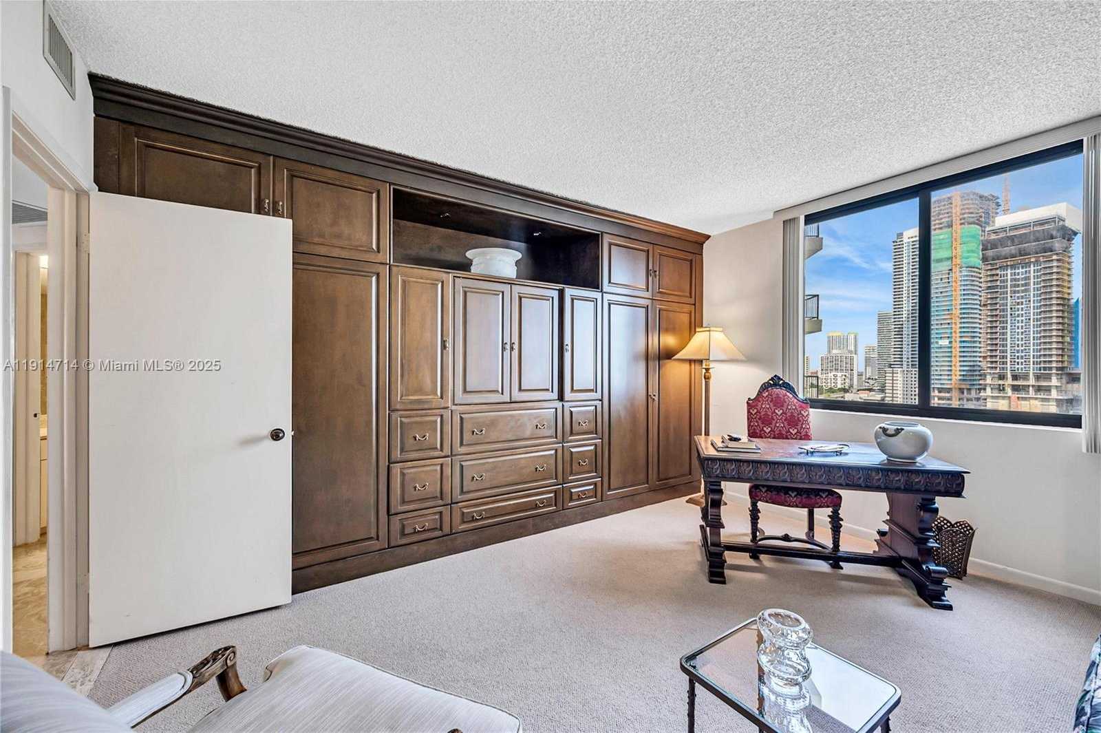 Small Image of 1581 BRICKELL AVE #1204, Miami Number 42