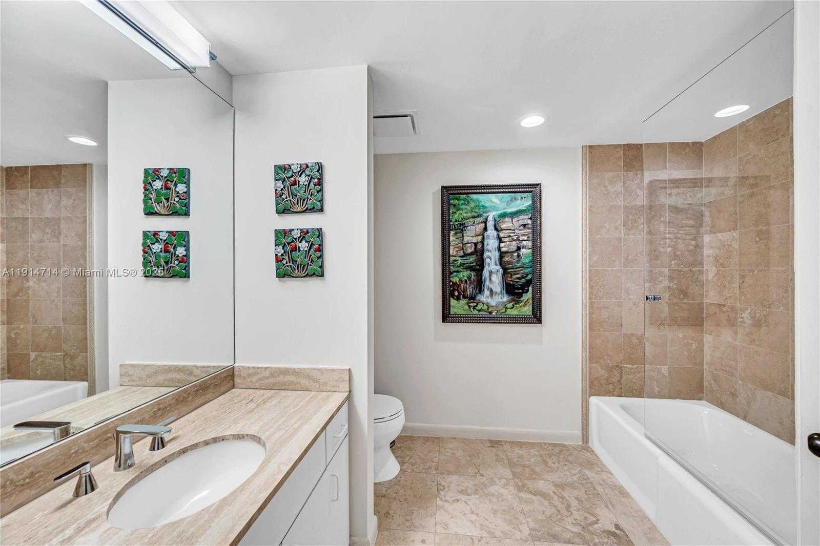 Small Image of 1581 BRICKELL AVE #1204, Miami Number 43