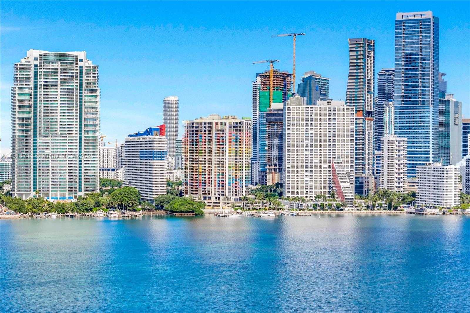 Small Image of 1581 BRICKELL AVE #1204, Miami Number 58