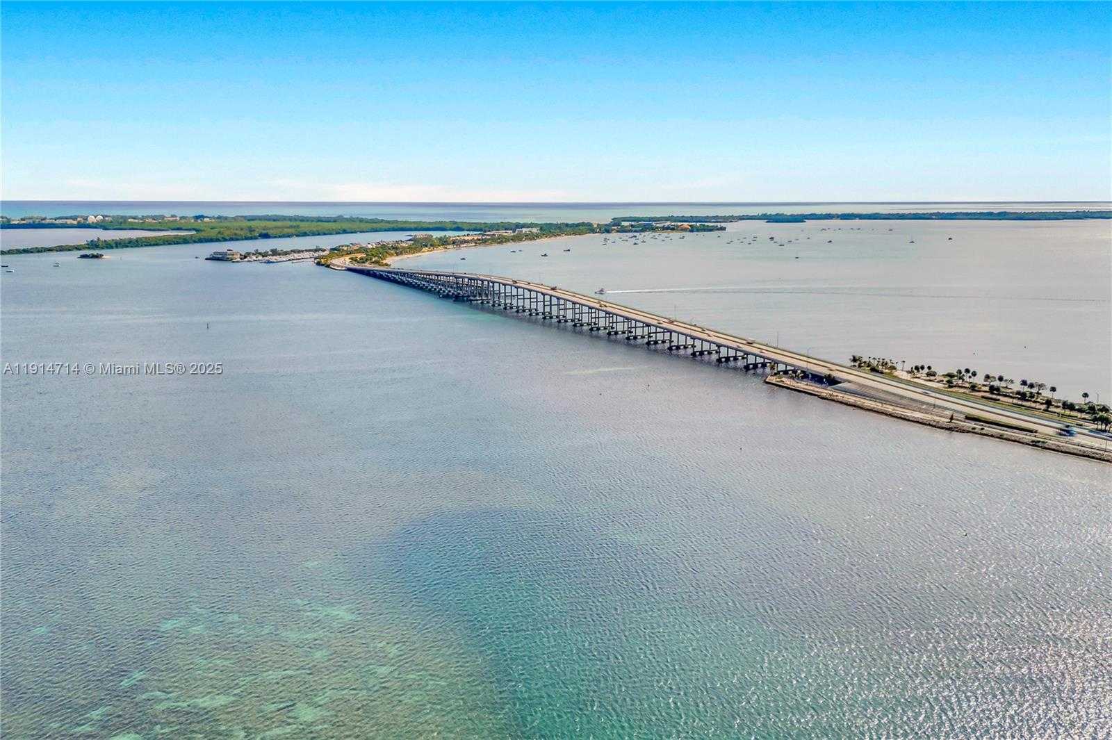 Small Image of 1581 BRICKELL AVE #1204, Miami Number 59