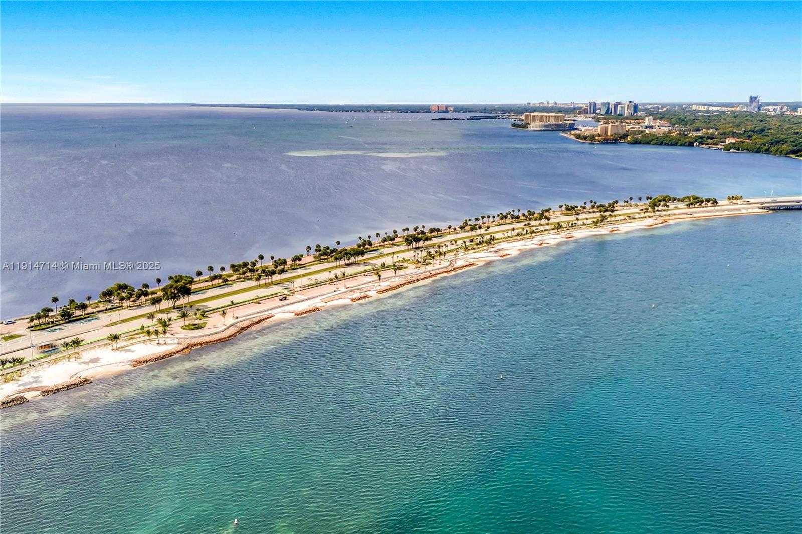 Small Image of 1581 BRICKELL AVE #1204, Miami Number 63