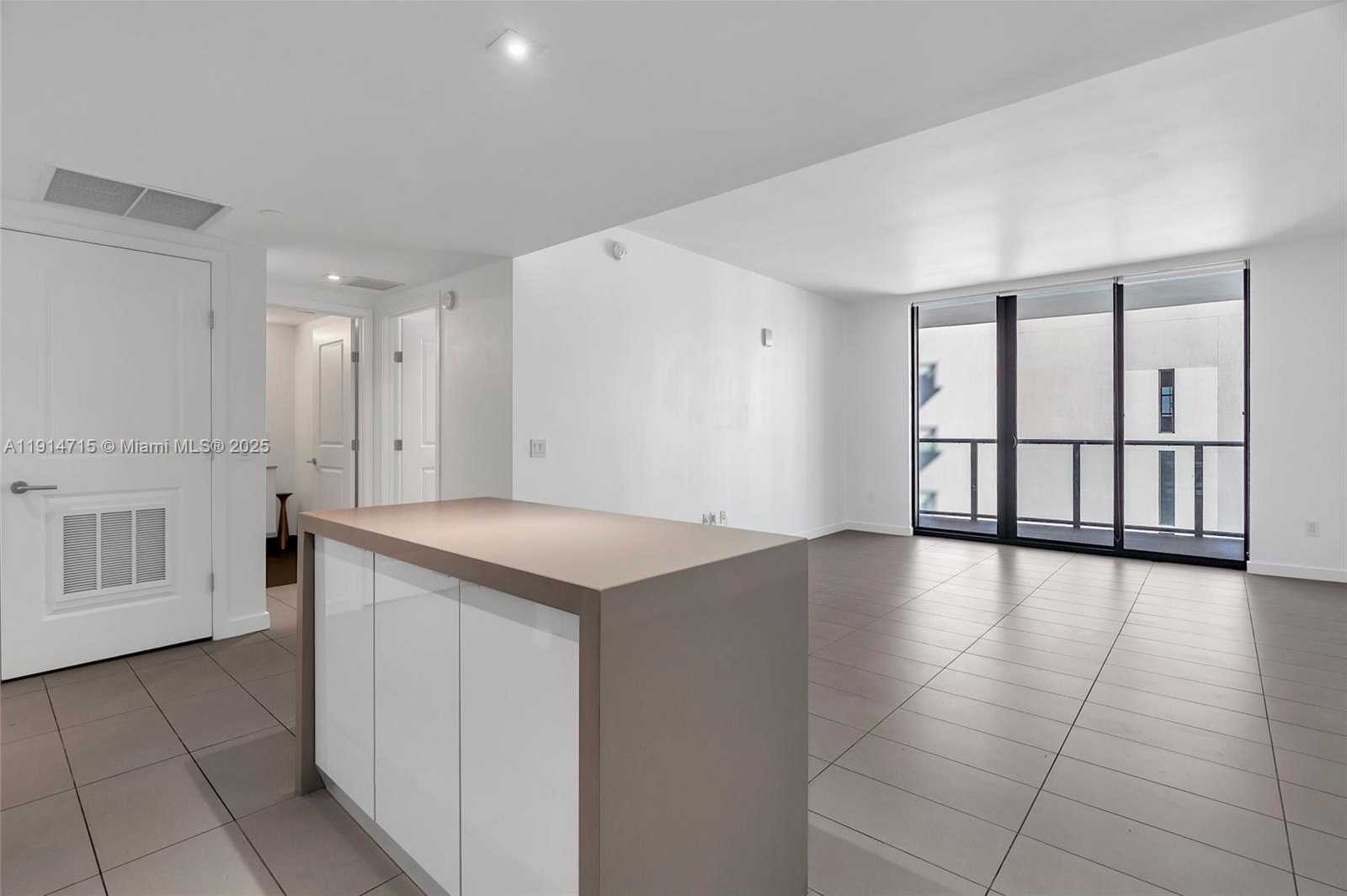 Small Image of 1600 NORTH EAST 1ST AVE #3019, Miami Number 16