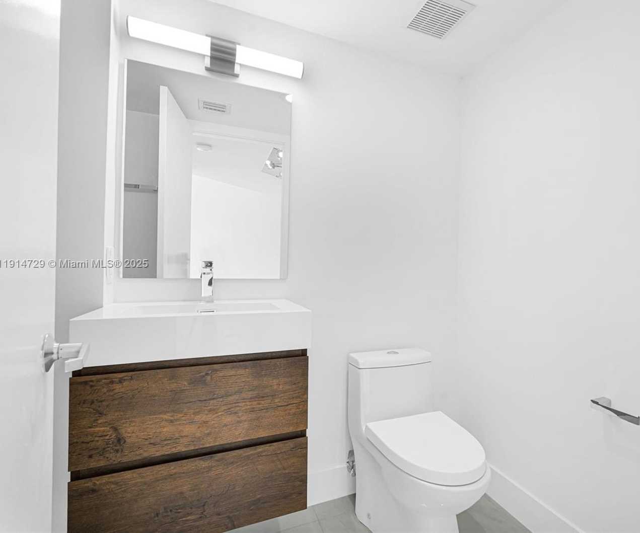 Small Image of 16485 COLLINS AVE #1236, Sunny Isles Beach Number 44