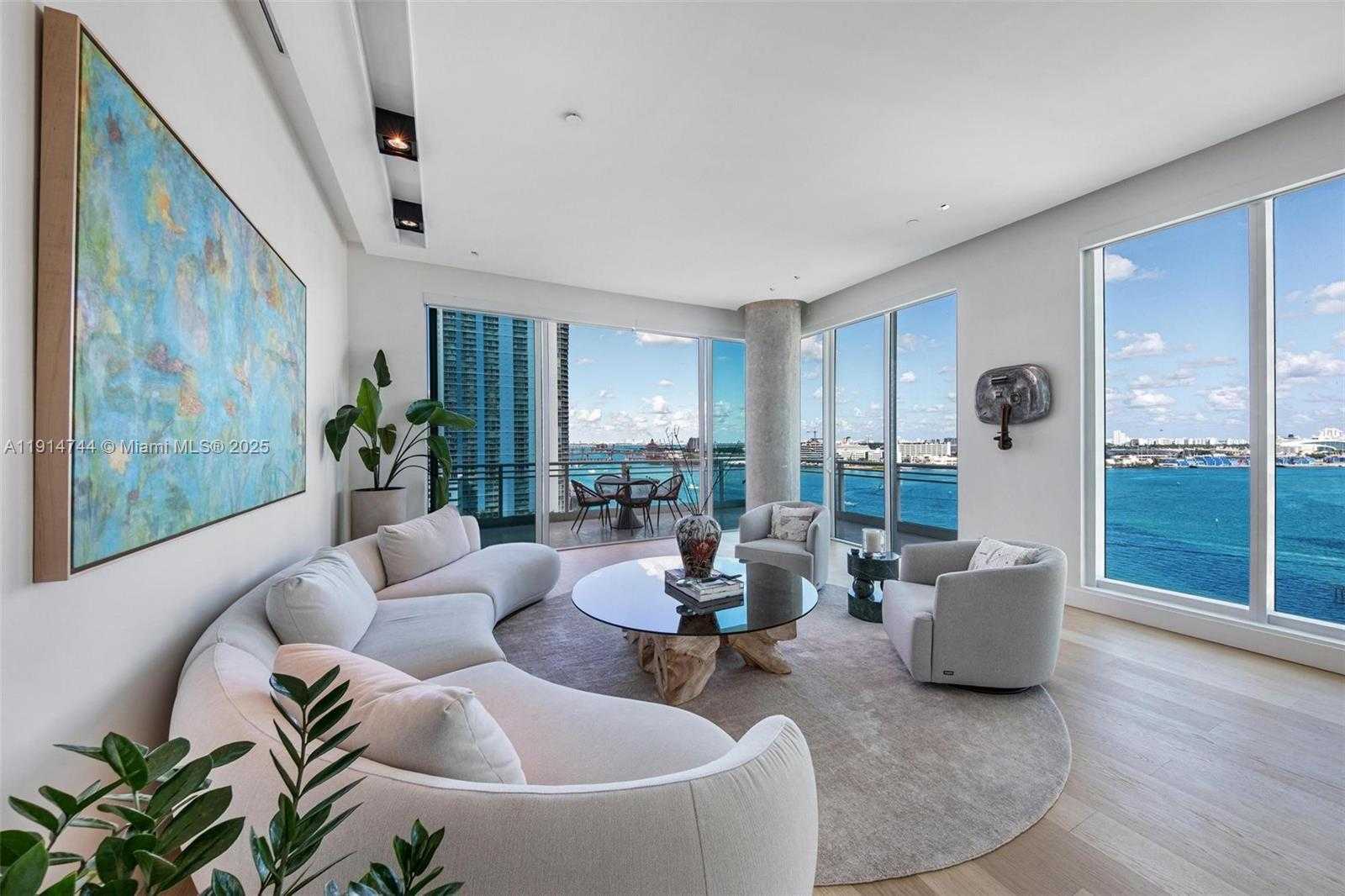 Small Image of 900 BRICKELL KEY BLVD #1403, Miami Number 19