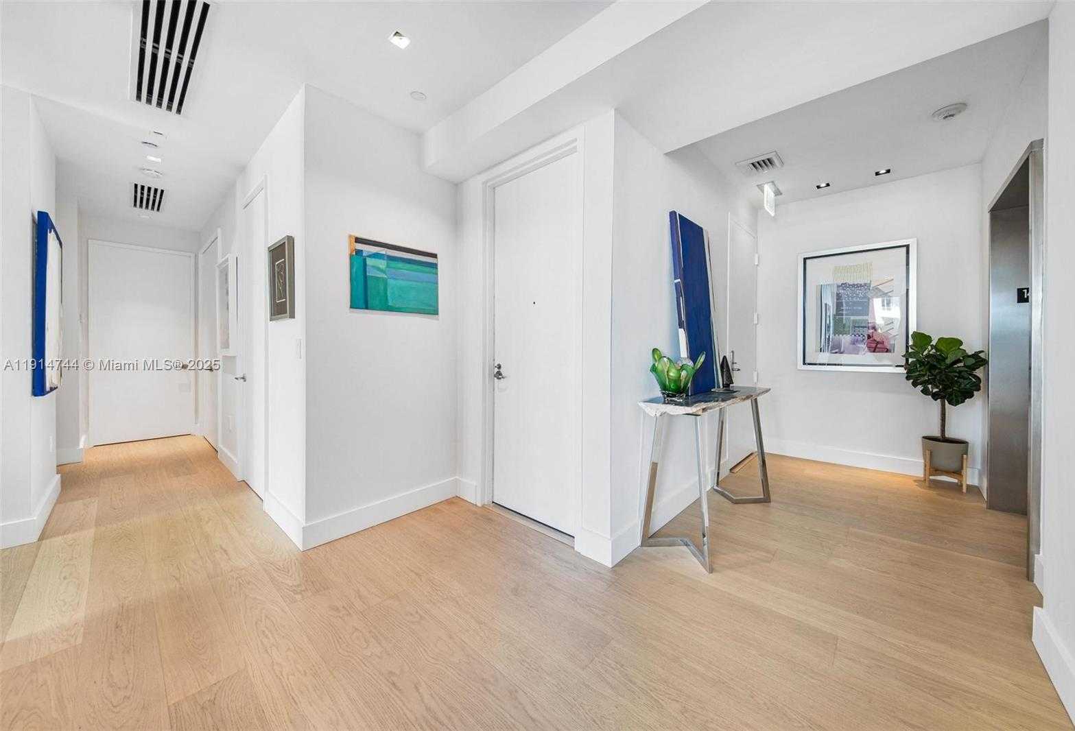 Small Image of 900 BRICKELL KEY BLVD #1403, Miami Number 23