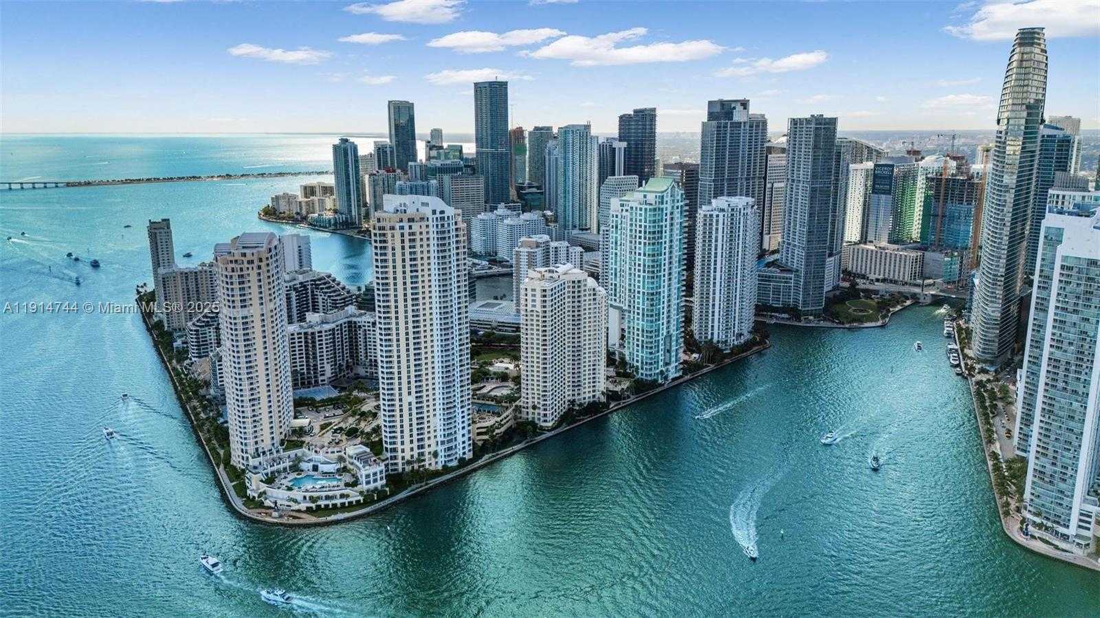 Small Image of 900 BRICKELL KEY BLVD #1403, Miami Number 30